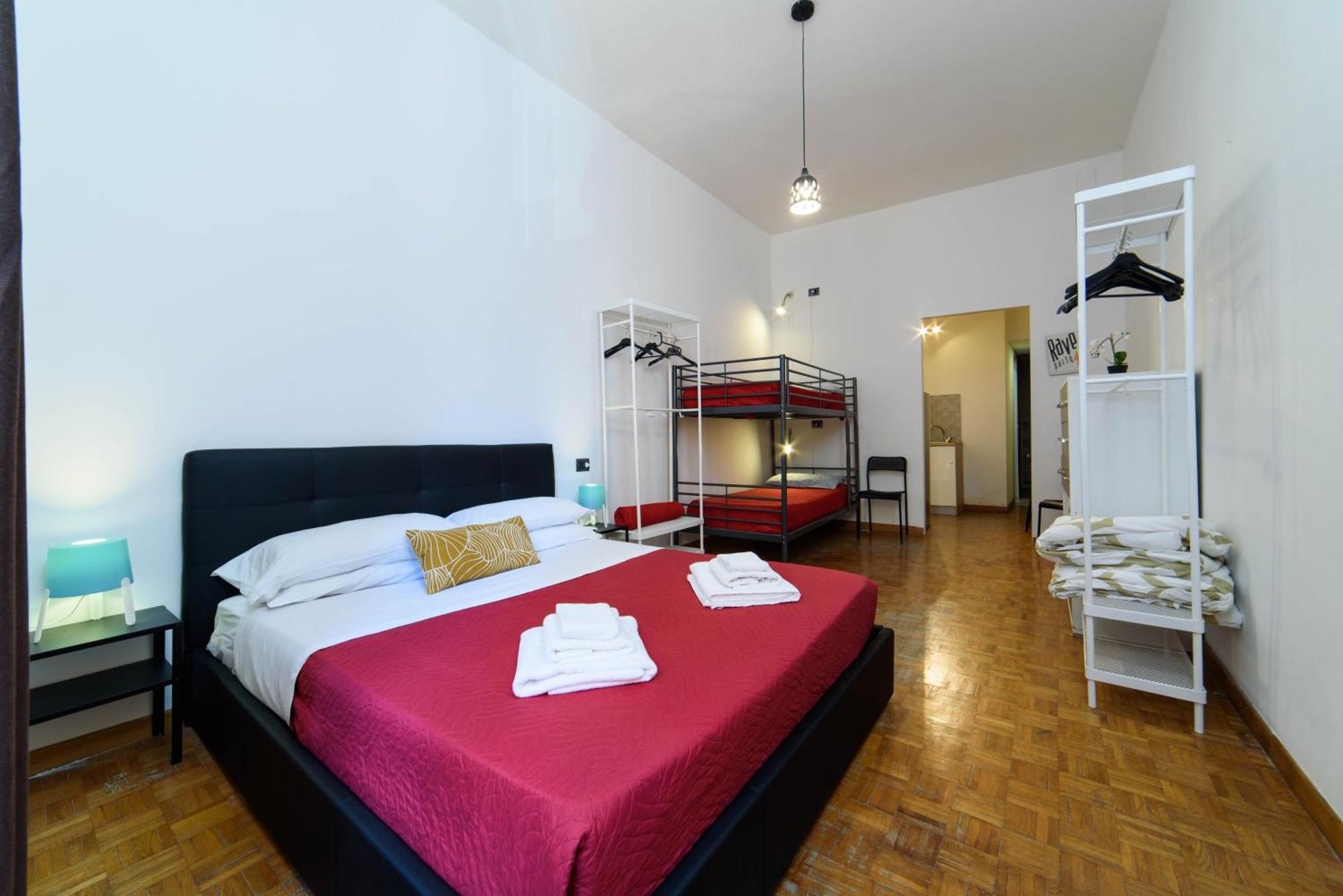 Inside Chiaia Guest house 2*
