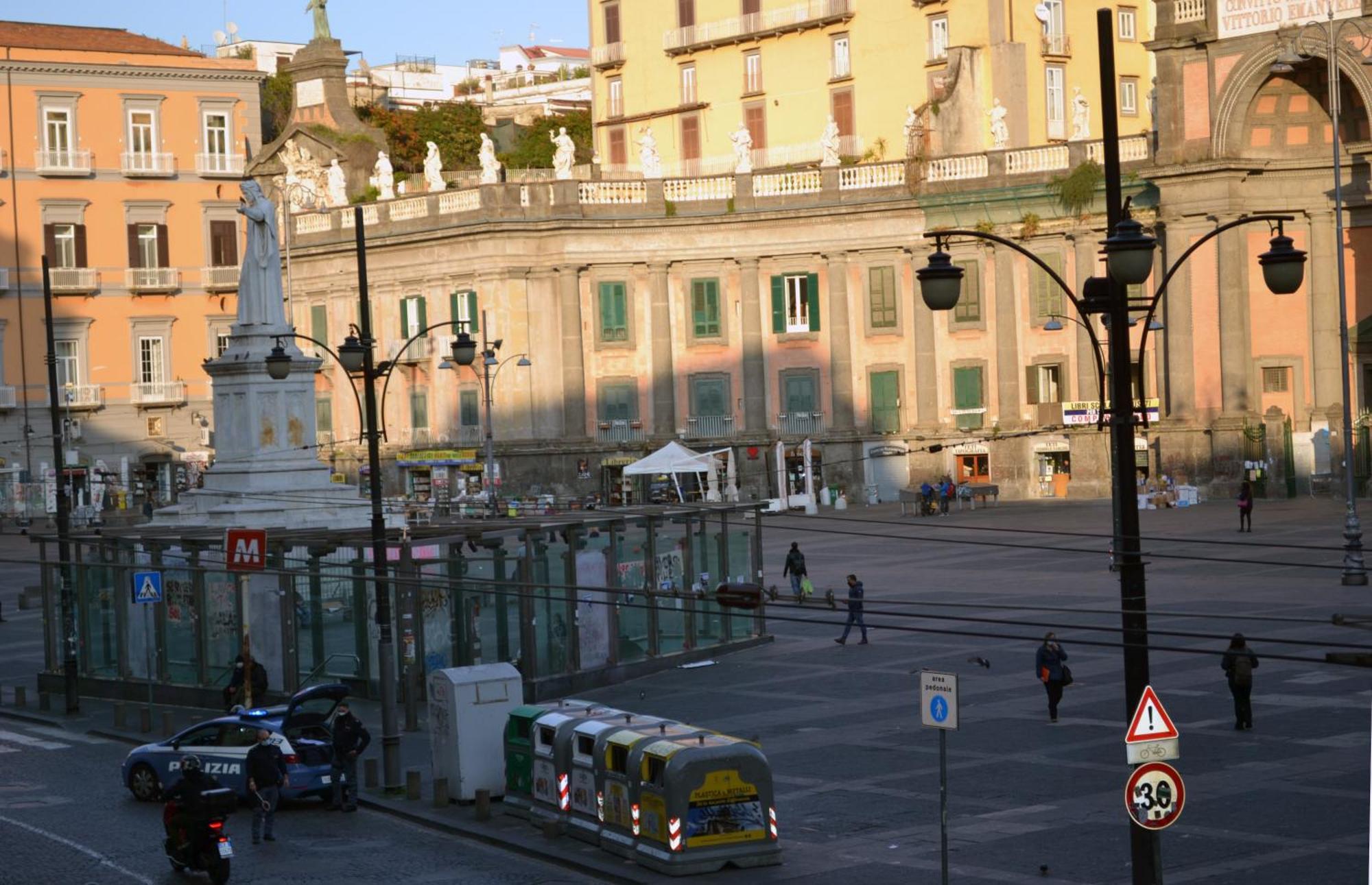Rinascimento Casa Newman * Naples