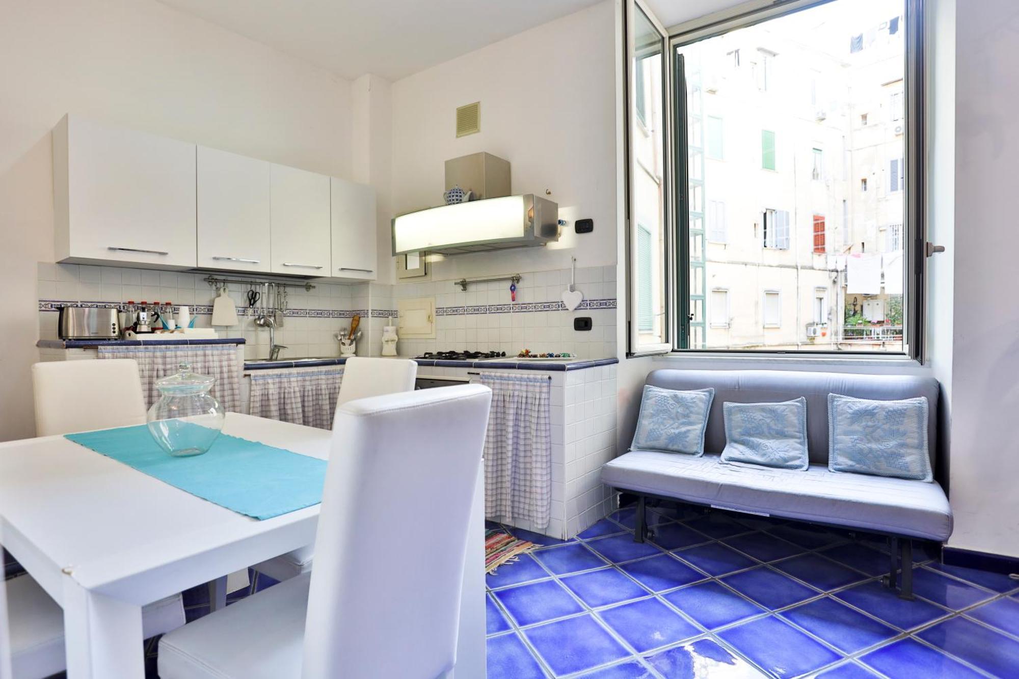 My House Carlo Iii Square