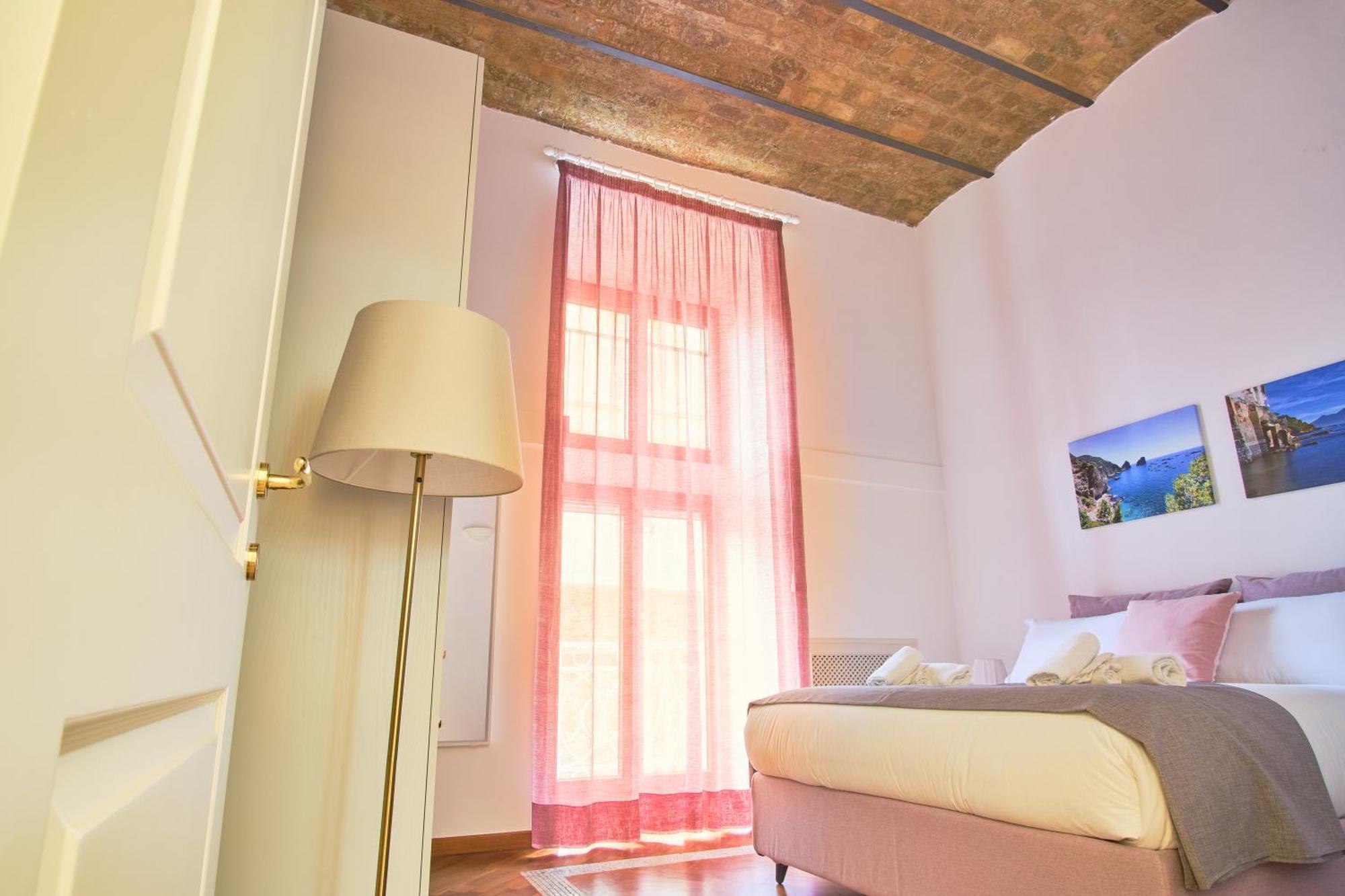 Pink Star Luxury *