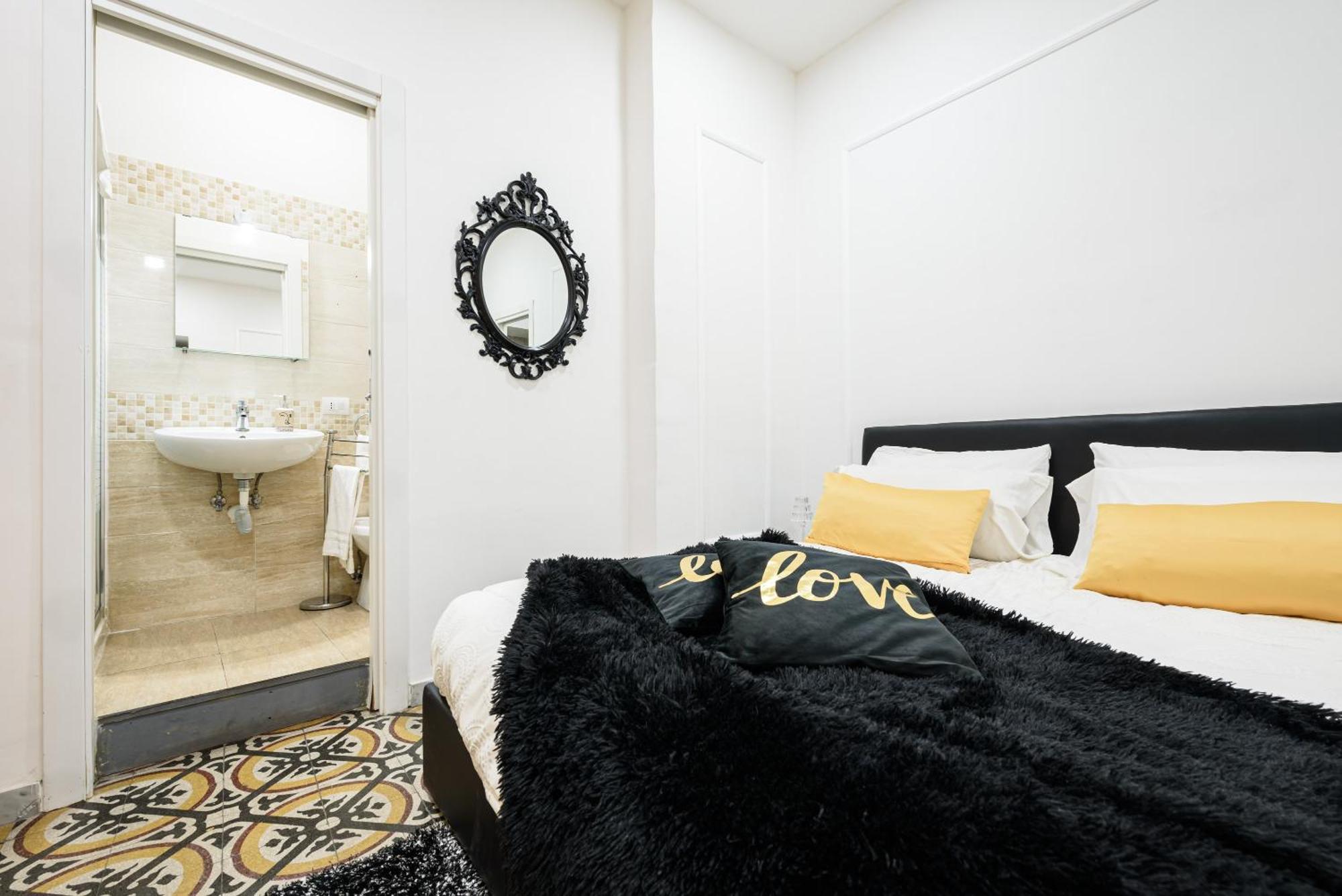 Random Bed & Breakfast Naples