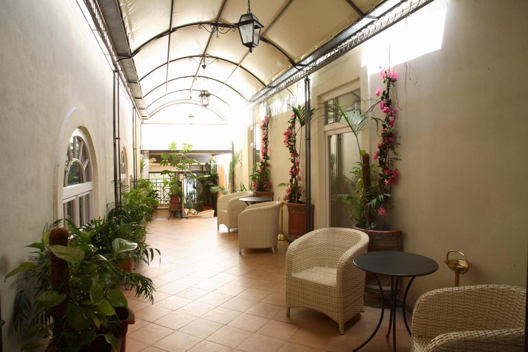 Hotel Palazzo Alabardieri 4*