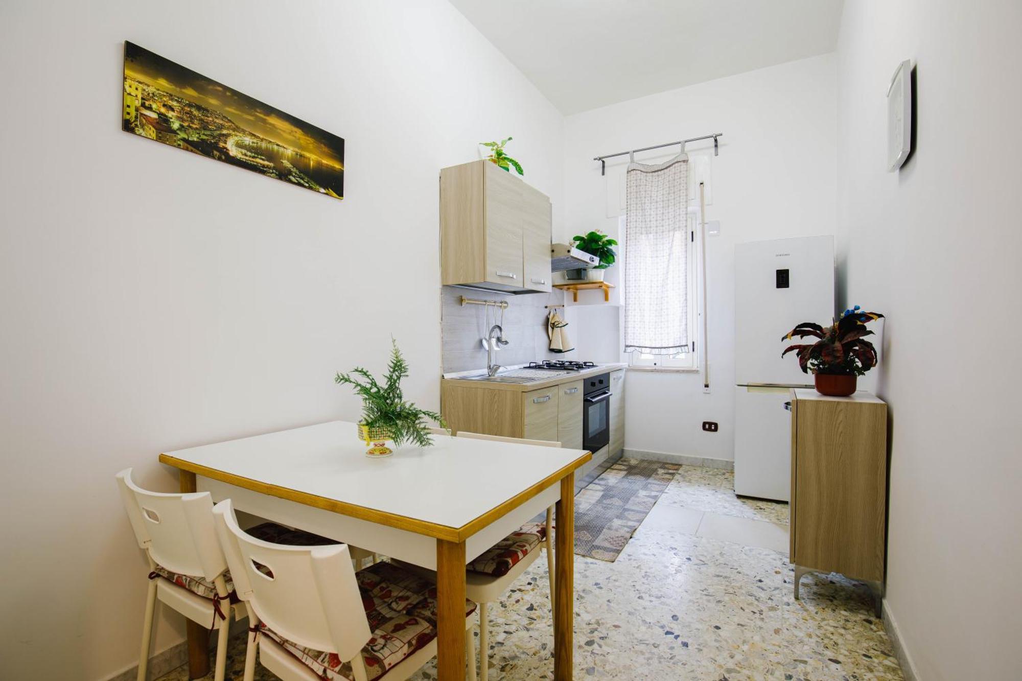Casa Intera In Via Dell Epomeo 175 * Naples
