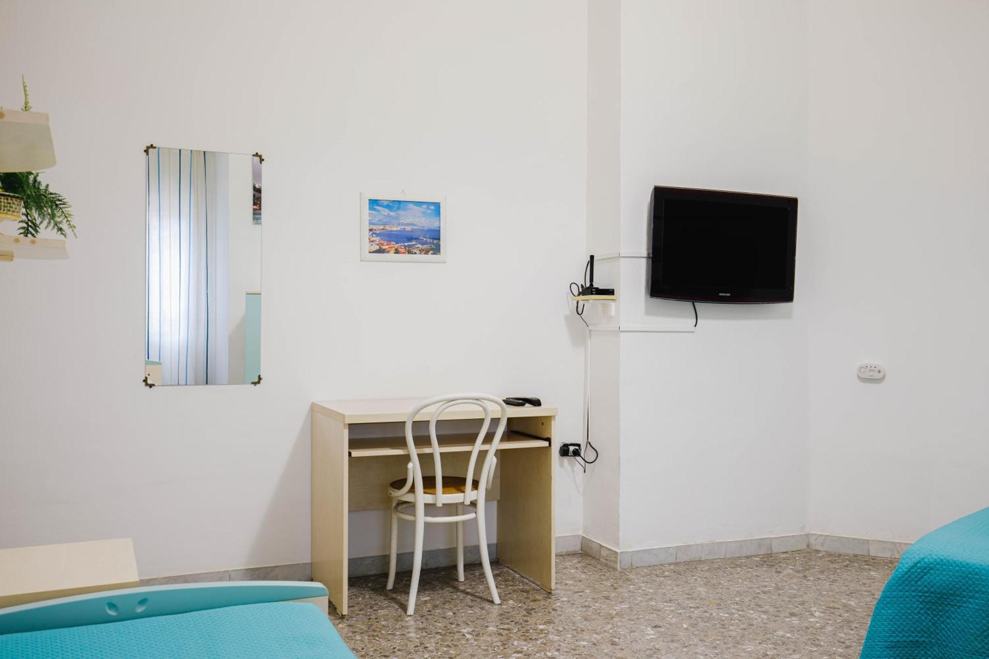 Casa Intera In Via Dell Epomeo 175 Apartment