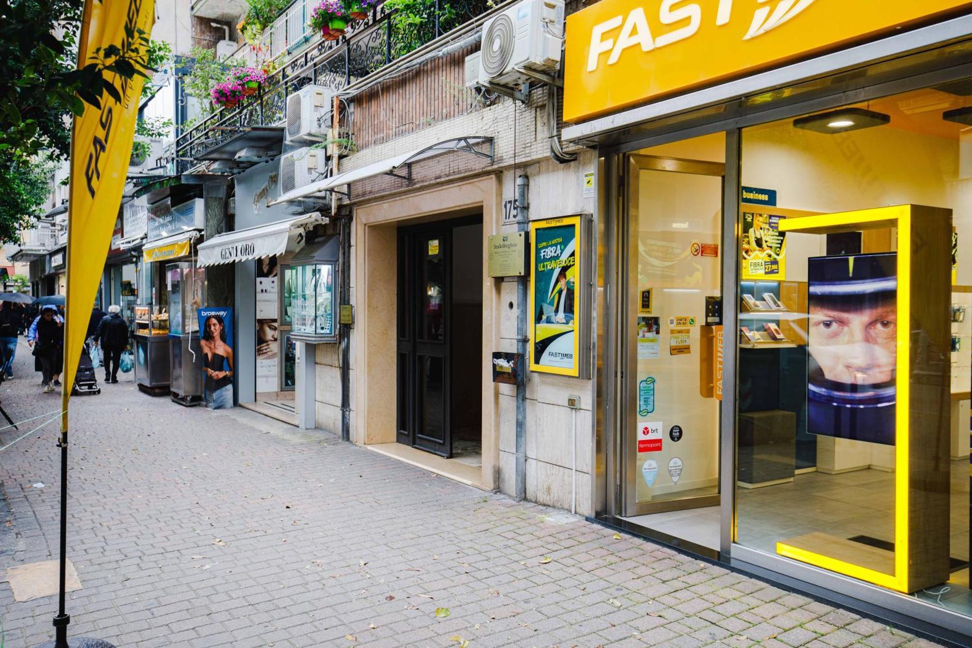 Apartment Casa Intera In Via Dell Epomeo 175 Naples