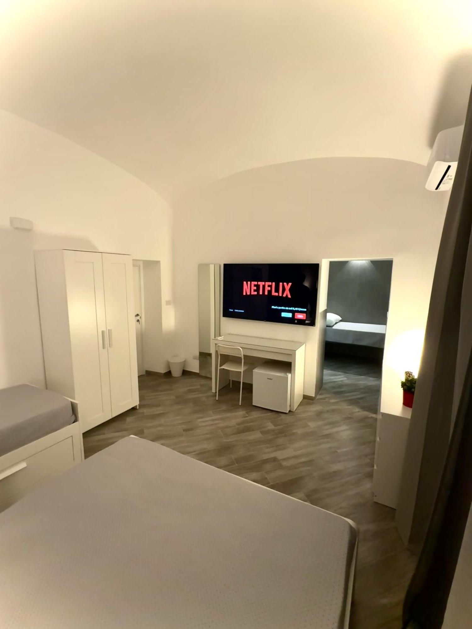 Casa Savoia Guest house Naples