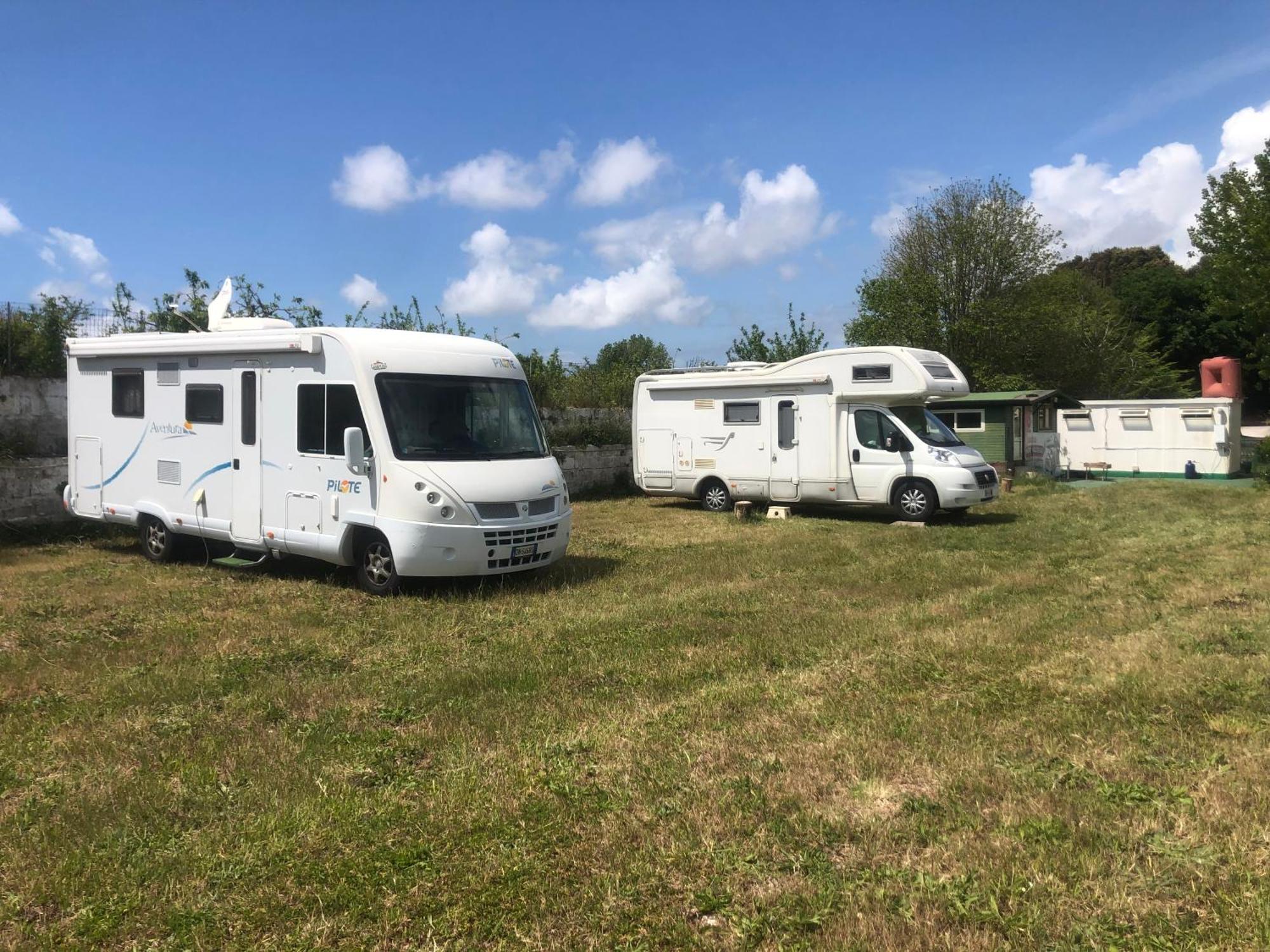 Campsite Sosta Camper E Roulott L'amour