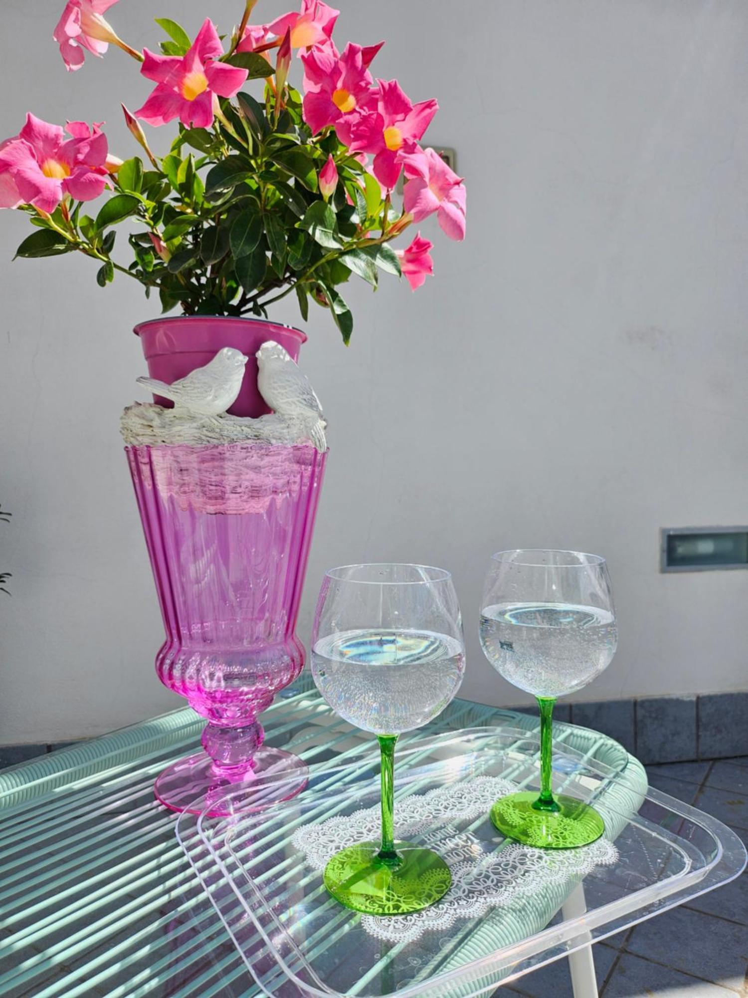 Sky-terrace In Central Station, 3 Bedrooms Naples