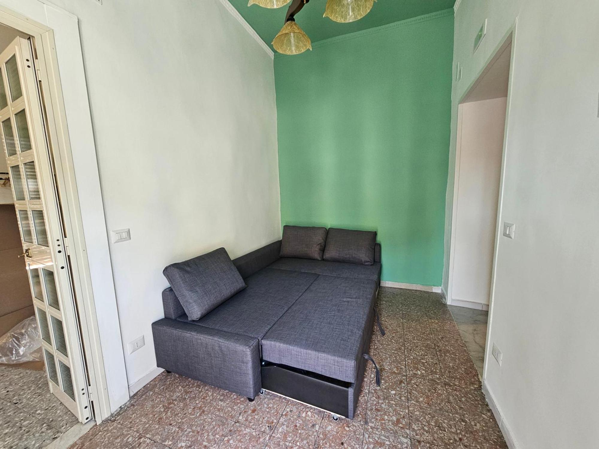 4 Balconies At Carlo Iii & Garage Apartment
