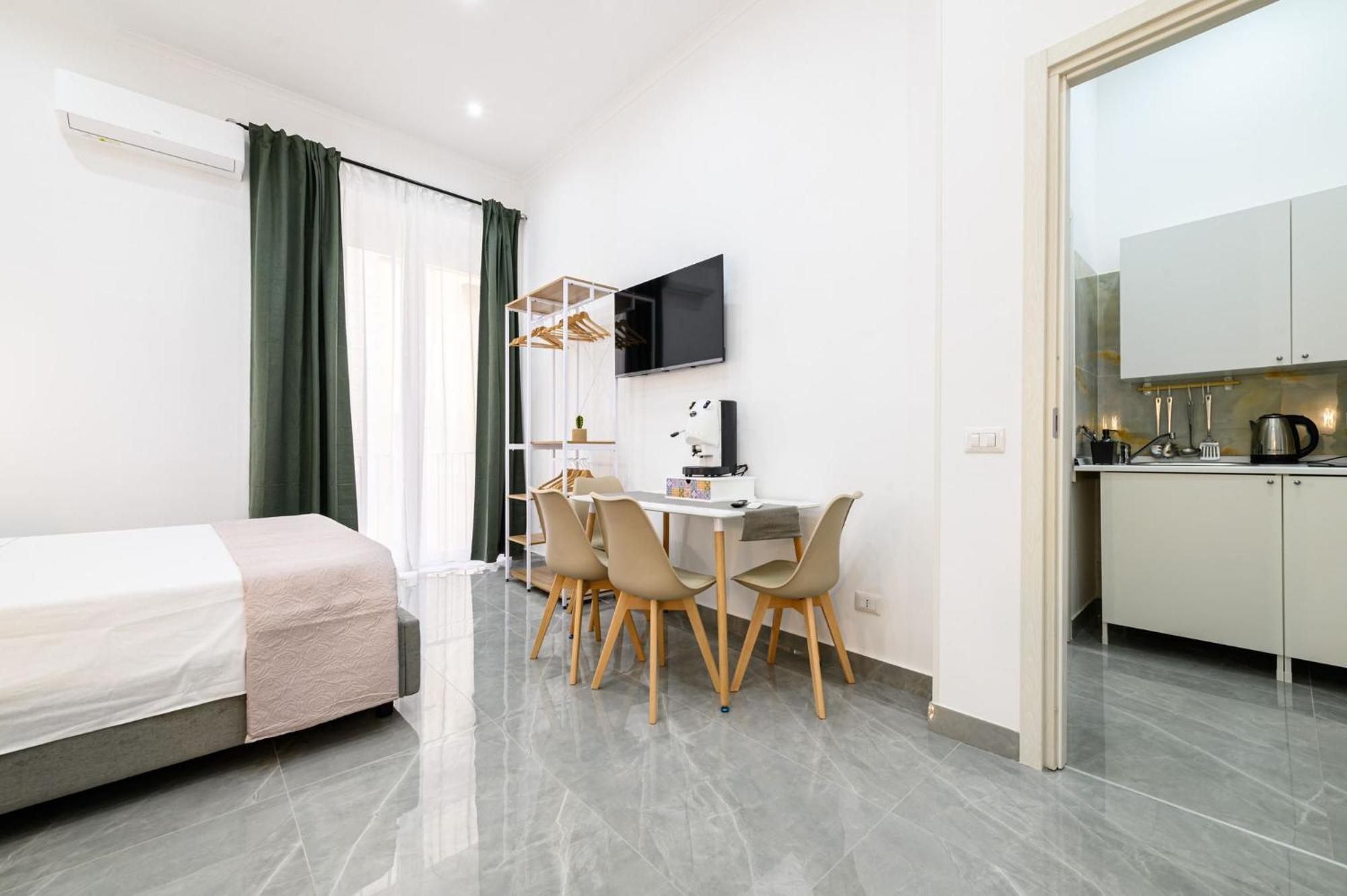 Giordano Center Naples