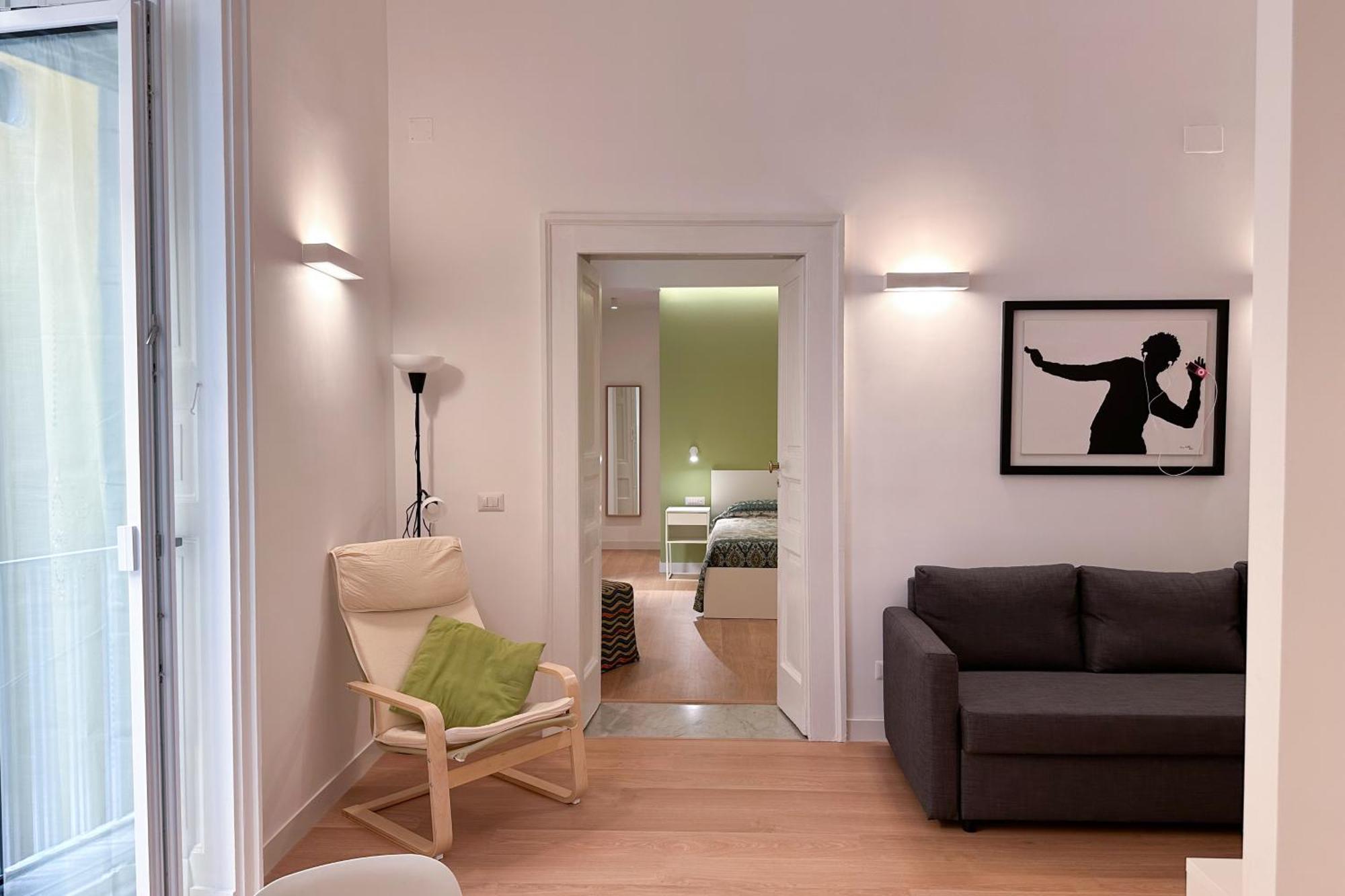Tom Apartment