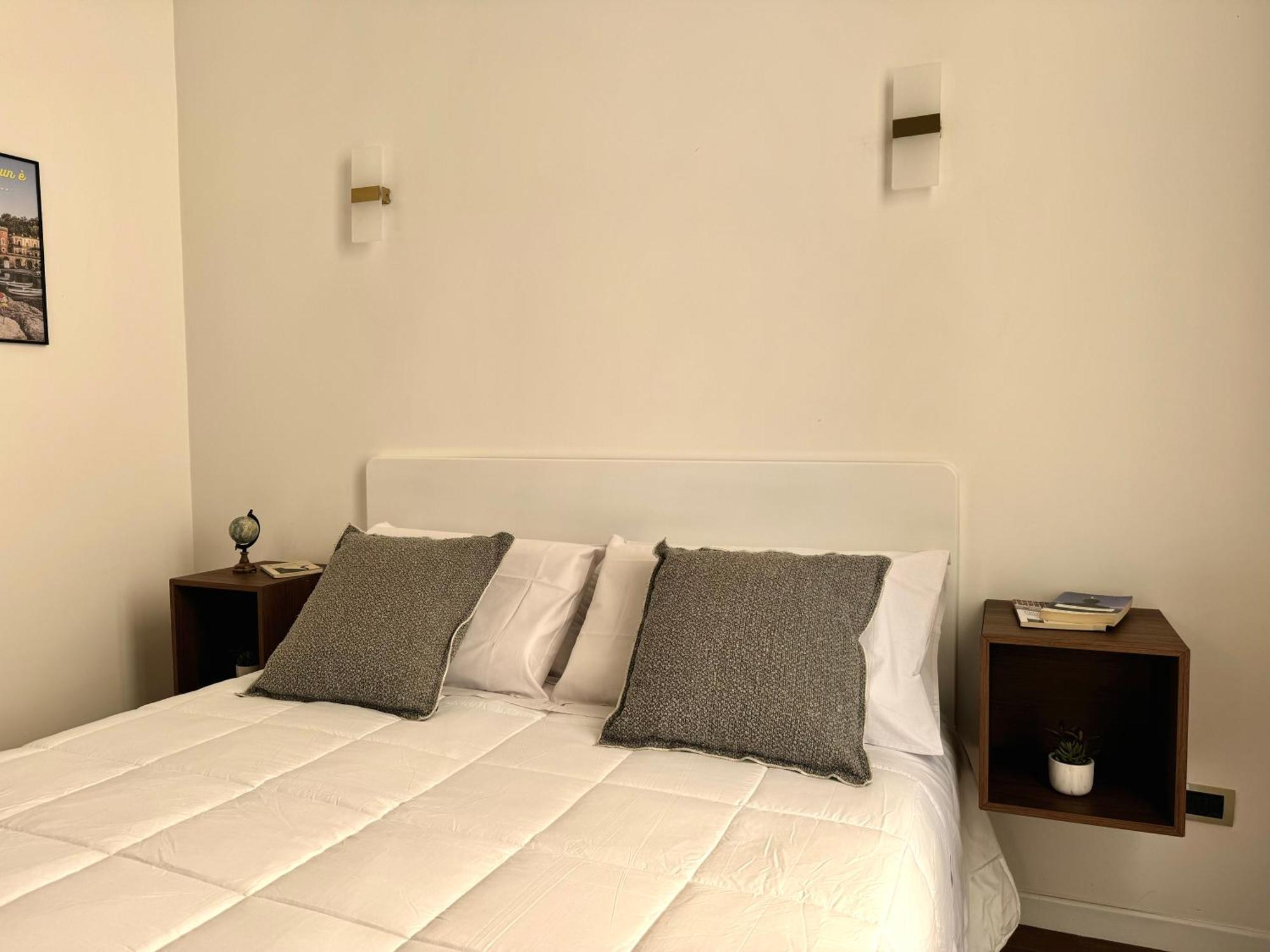 Montesanto Charm Centro Storico Apartment