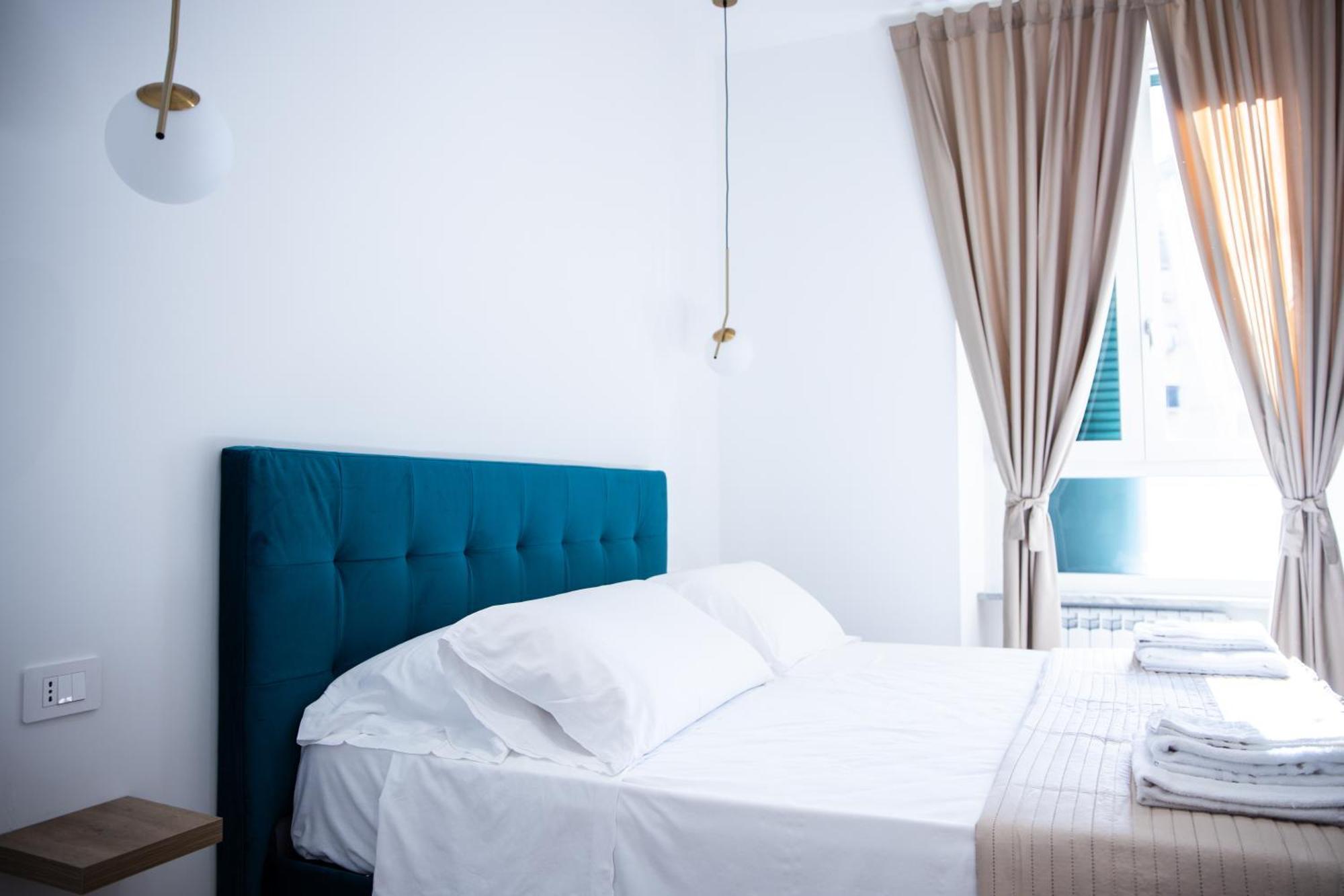 Bed & Breakfast Dimora Diaz Naples