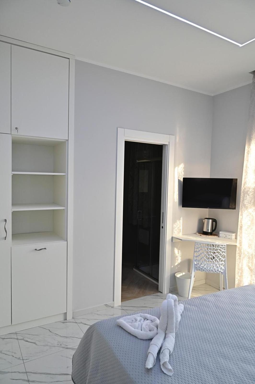 Bebsantaniellohouse1 * Naples