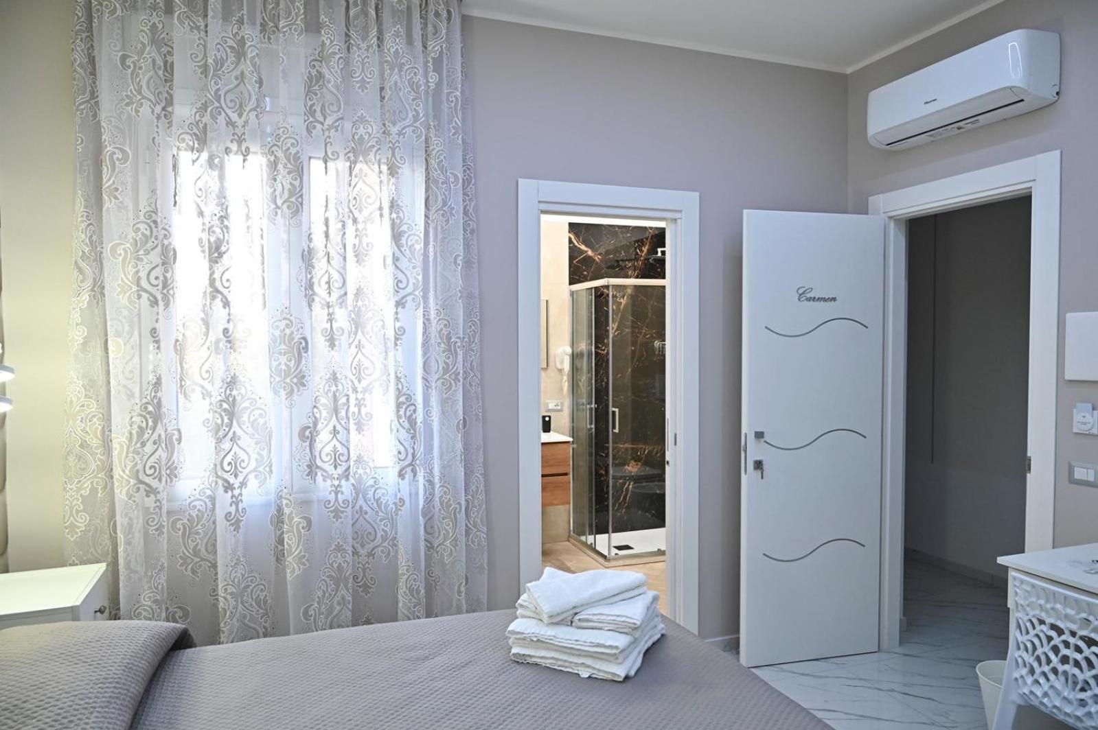 Bebsantaniellohouse1 * Naples