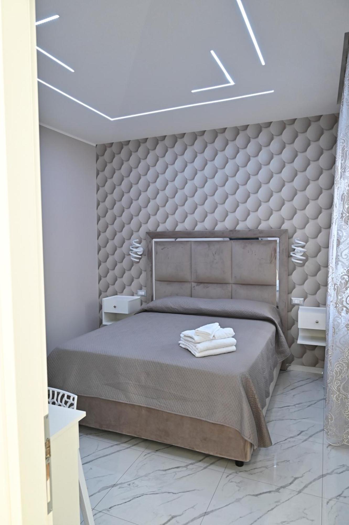 Bebsantaniellohouse1 Bed & Breakfast *