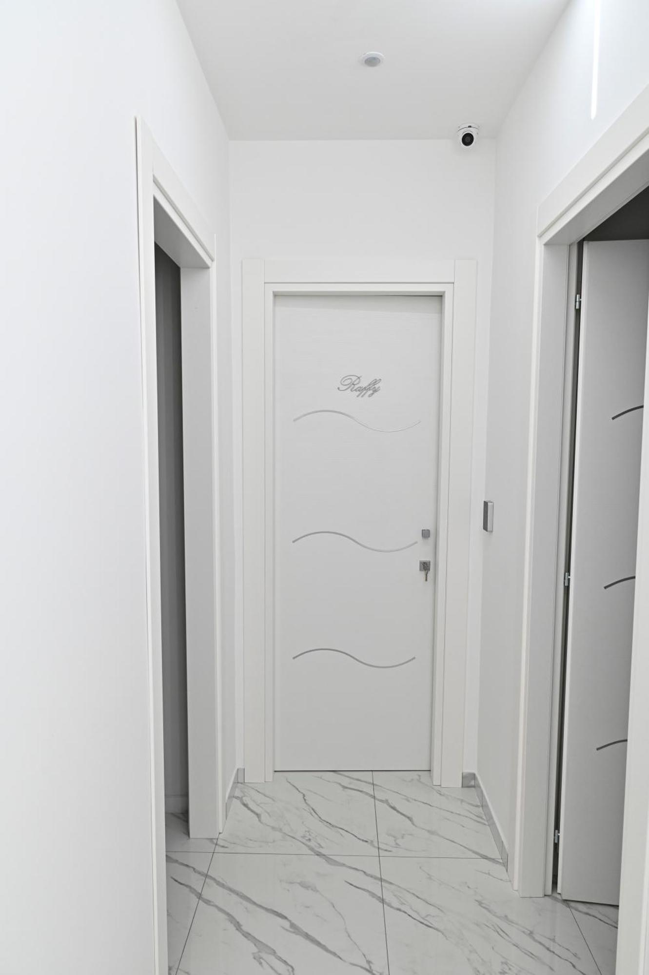 Bebsantaniellohouse1 Naples