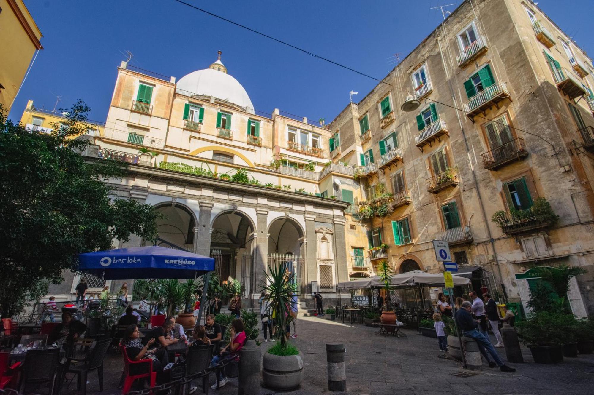 Andreia Neapolitan Naples