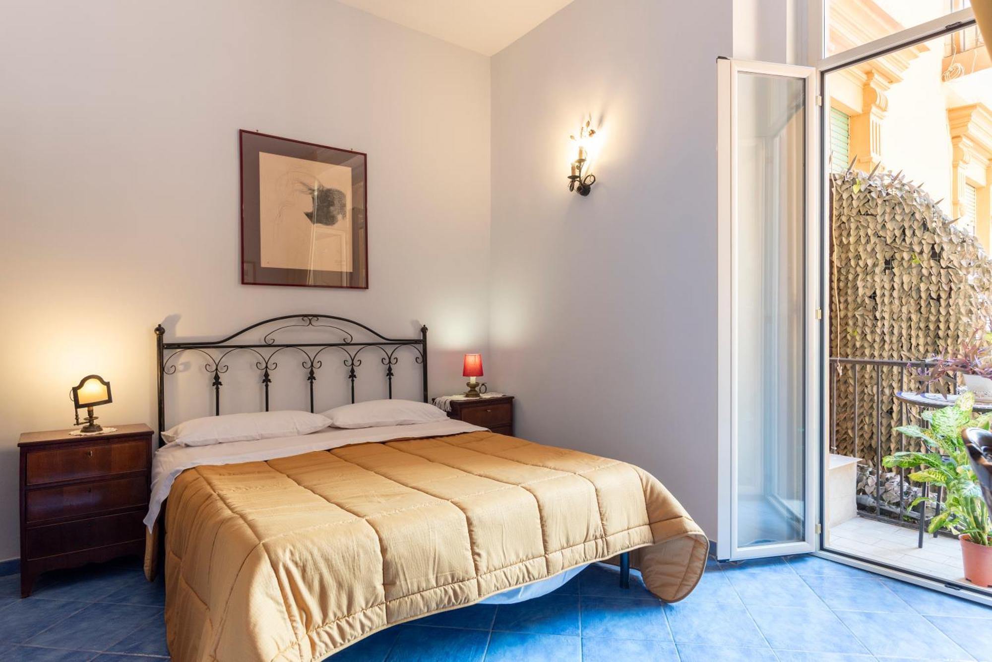Bed & Breakfast Le Stanze Dei Mille Naples
