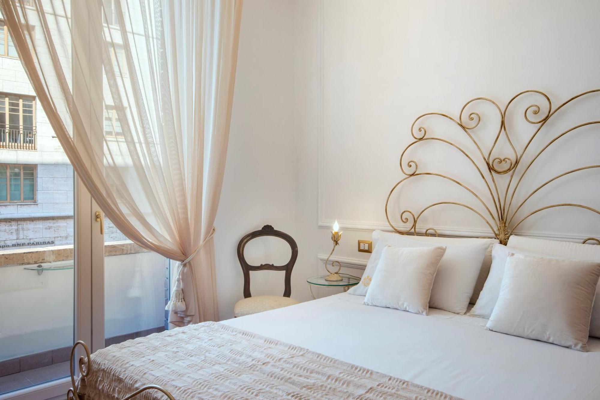 Residenza Borbonica 2* Naples