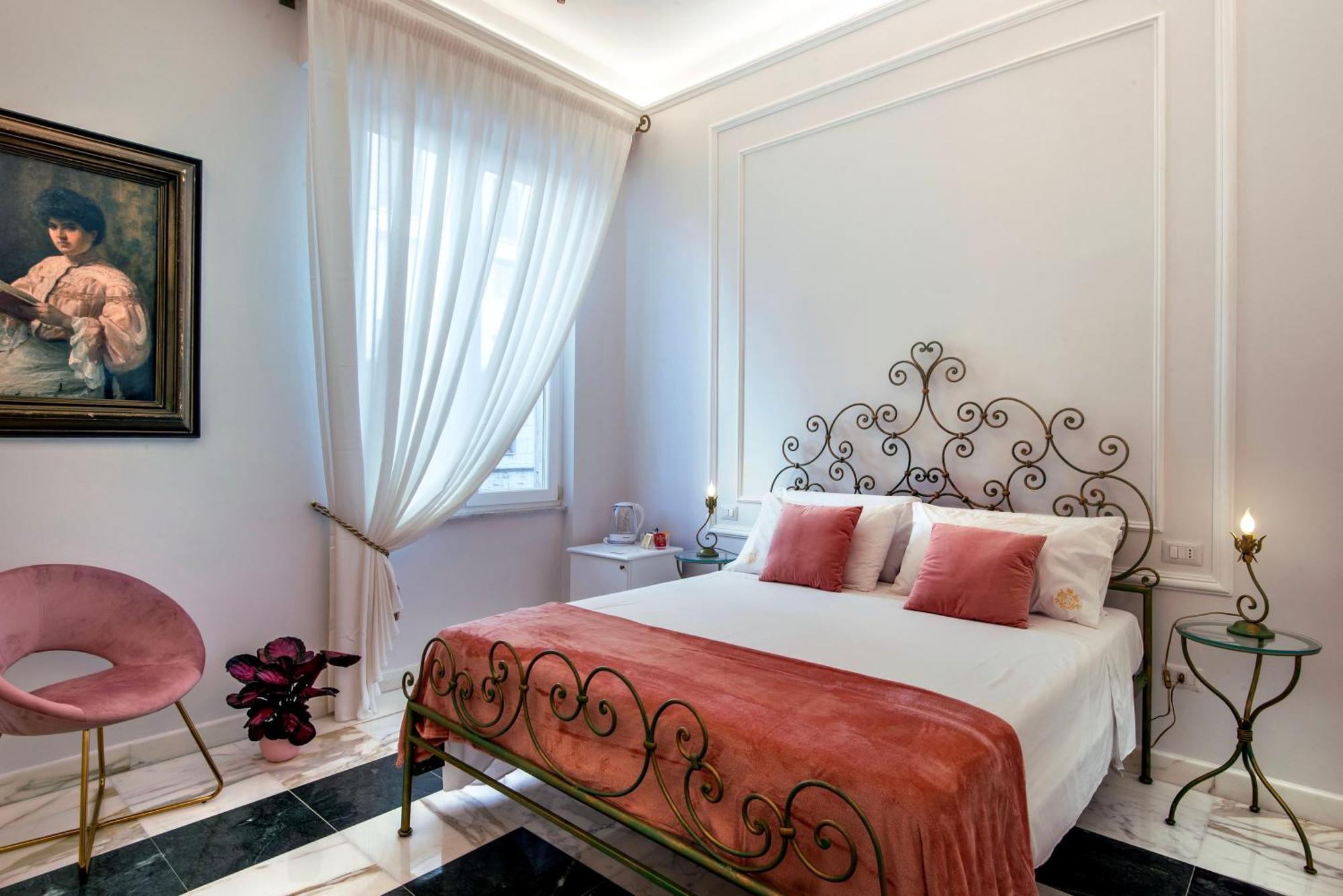 Bed & Breakfast Residenza Borbonica Naples