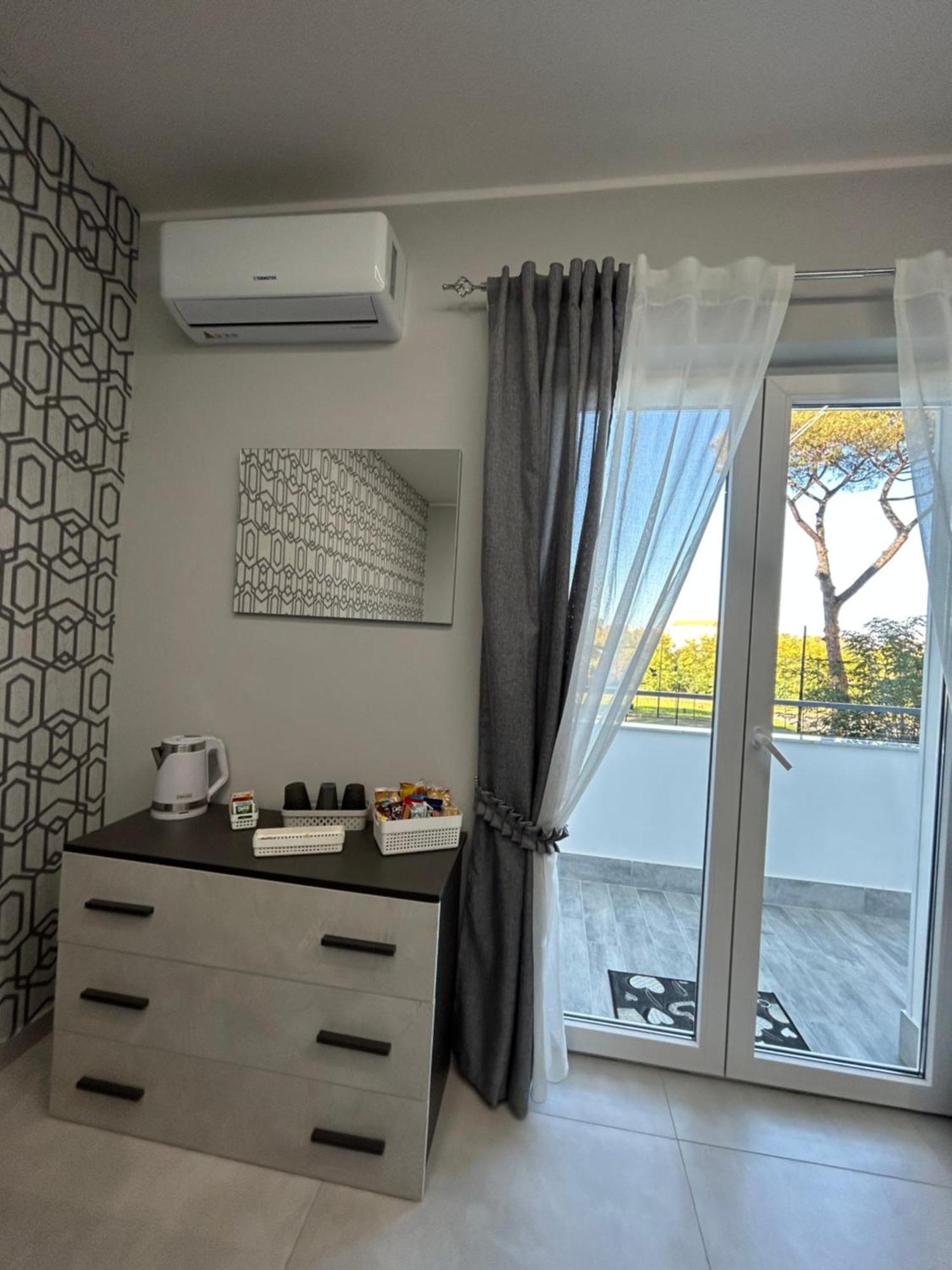 Skycity 2 Naples