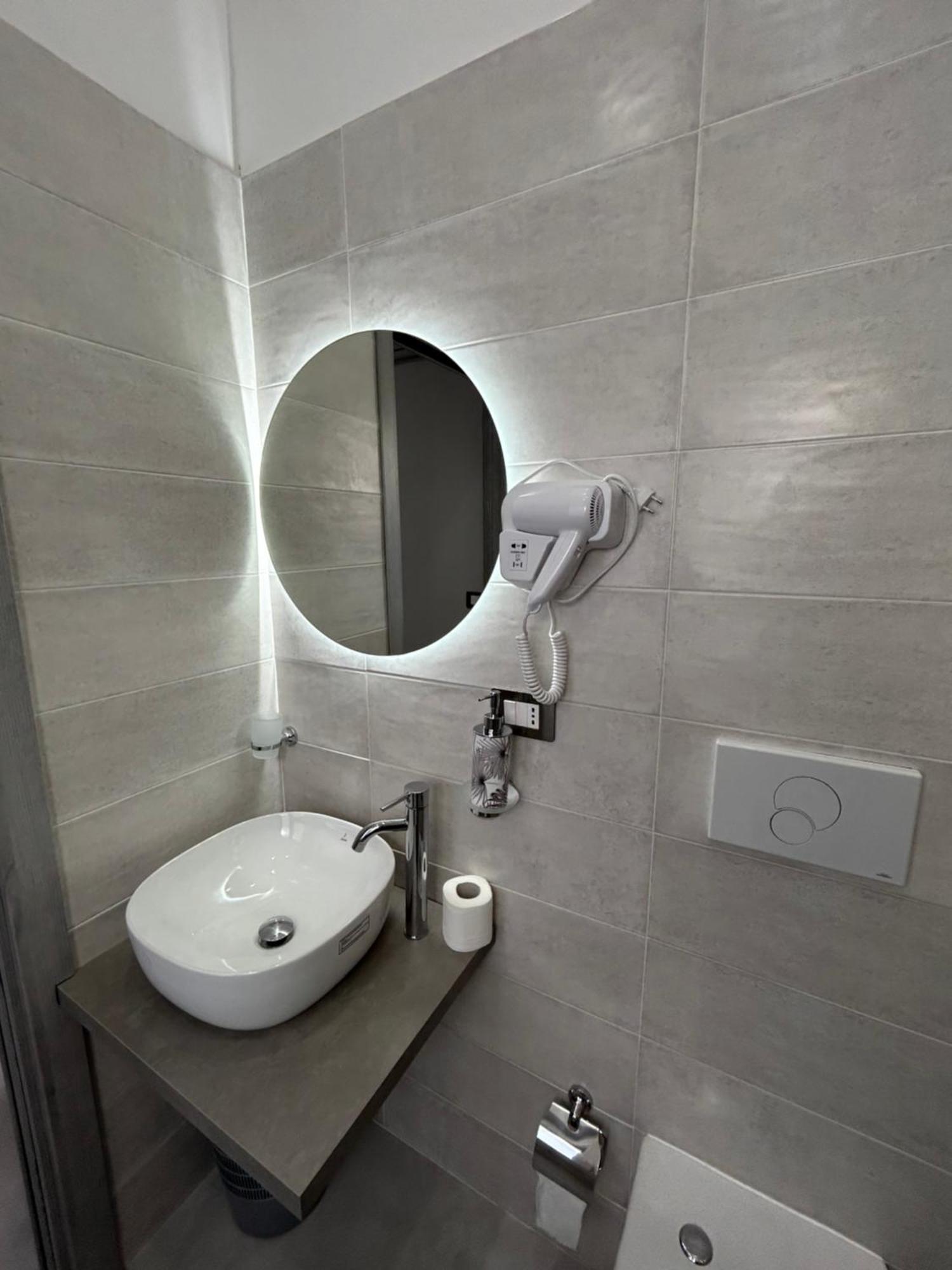 Guest house Skycity 2 *