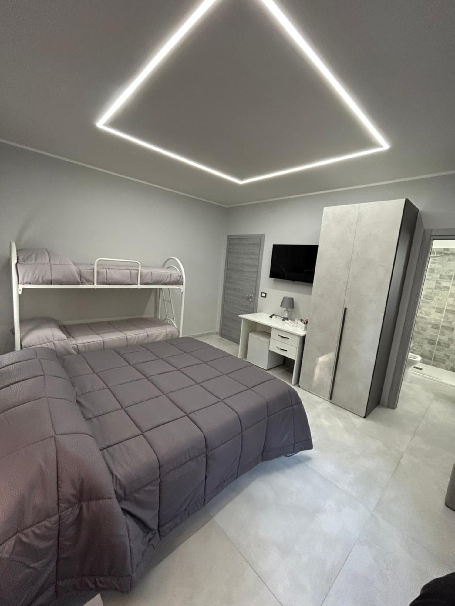 Skycity 2 *