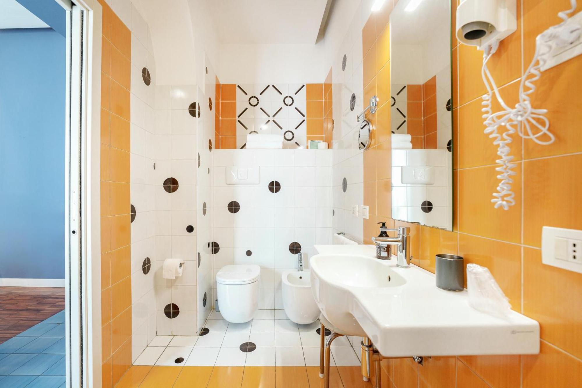 Bed & Breakfast Attico Partenopeo 4*