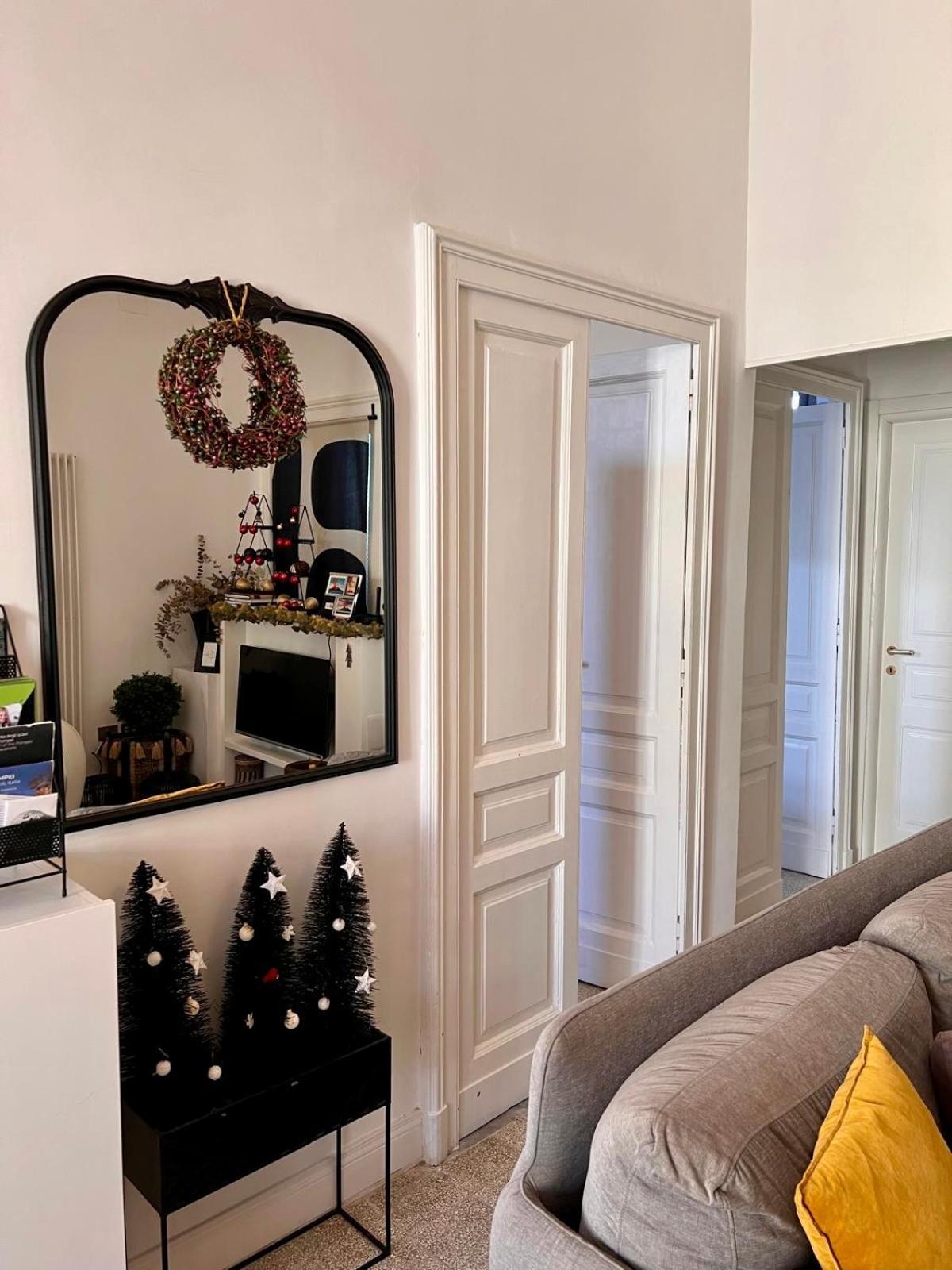 Apartment Le Scale Del Principe Naples