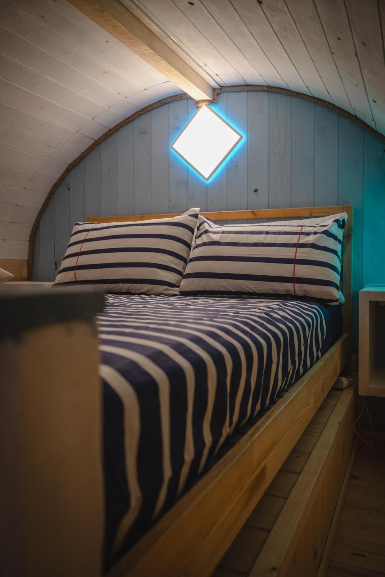 Apartment Tiny House - Boat Naples