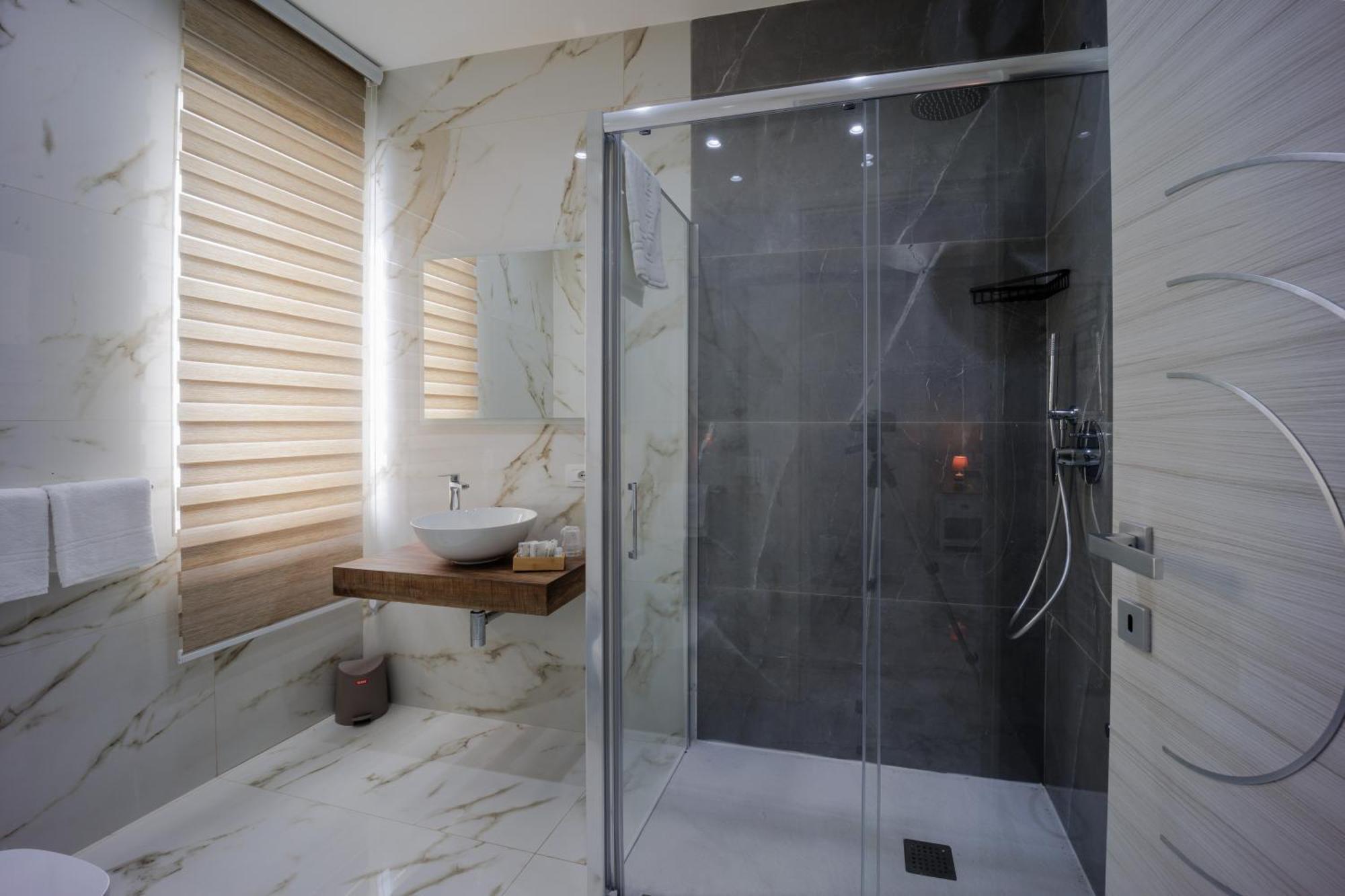 Reddimus Naples