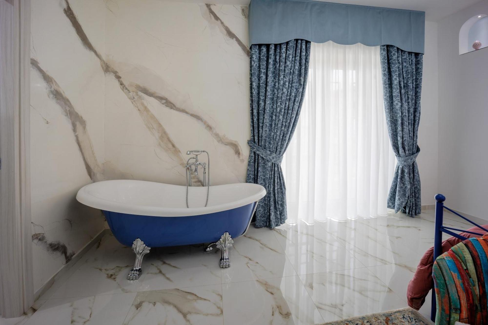 Reddimus Naples