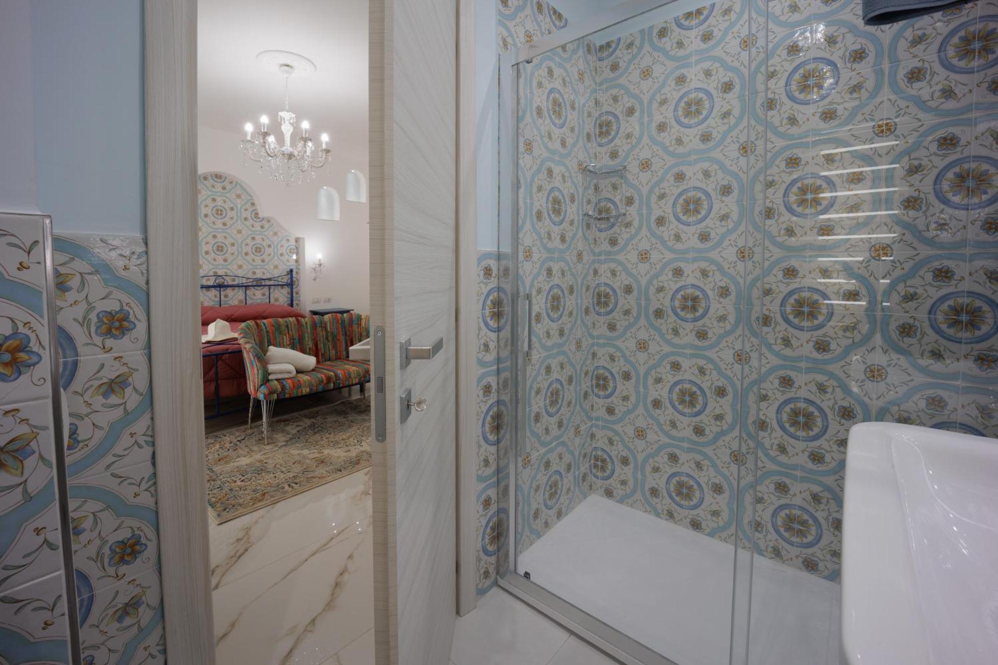 Reddimus Naples