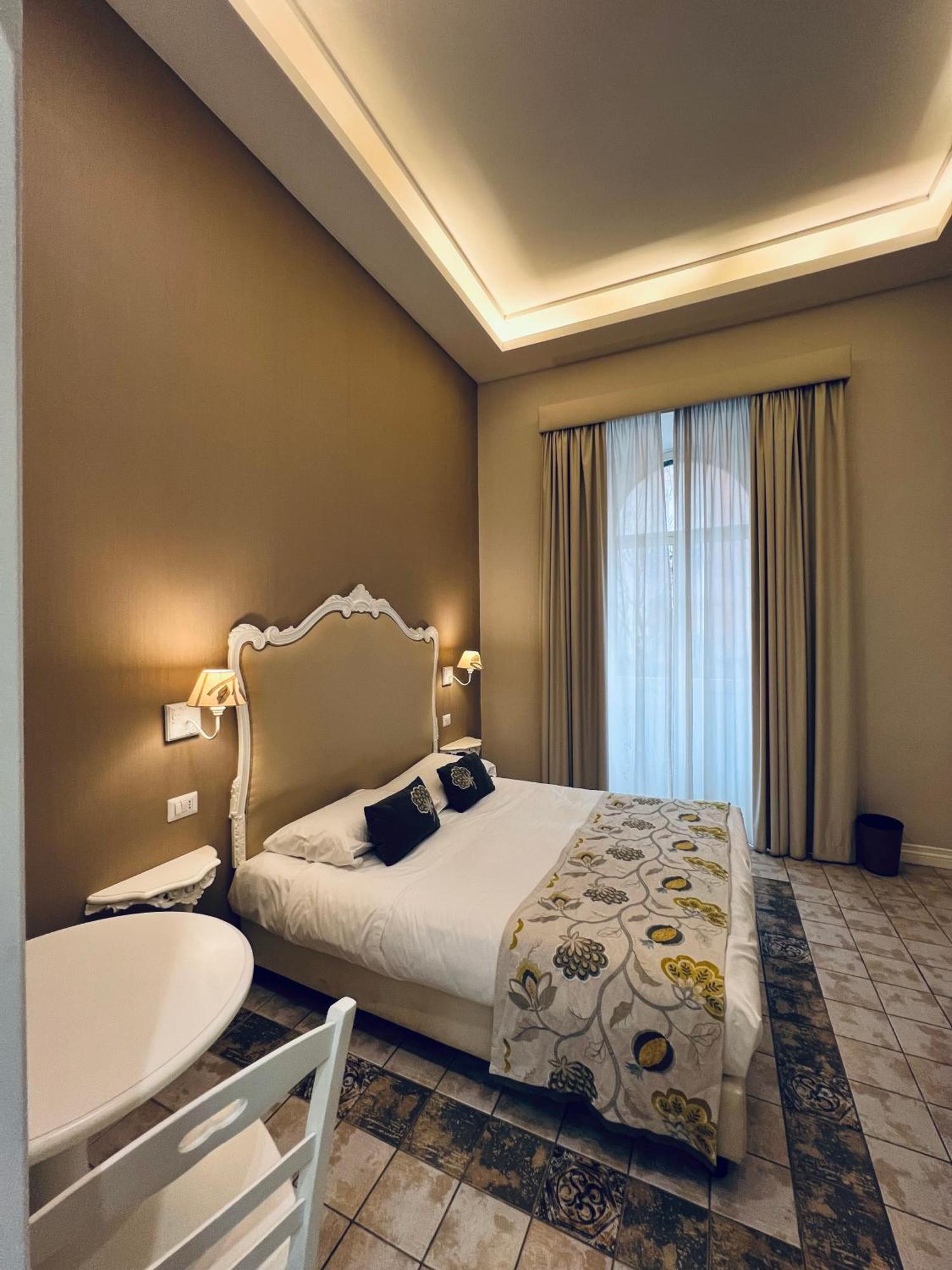 Miluar Relais - - Vanvitelli Bed & Breakfast