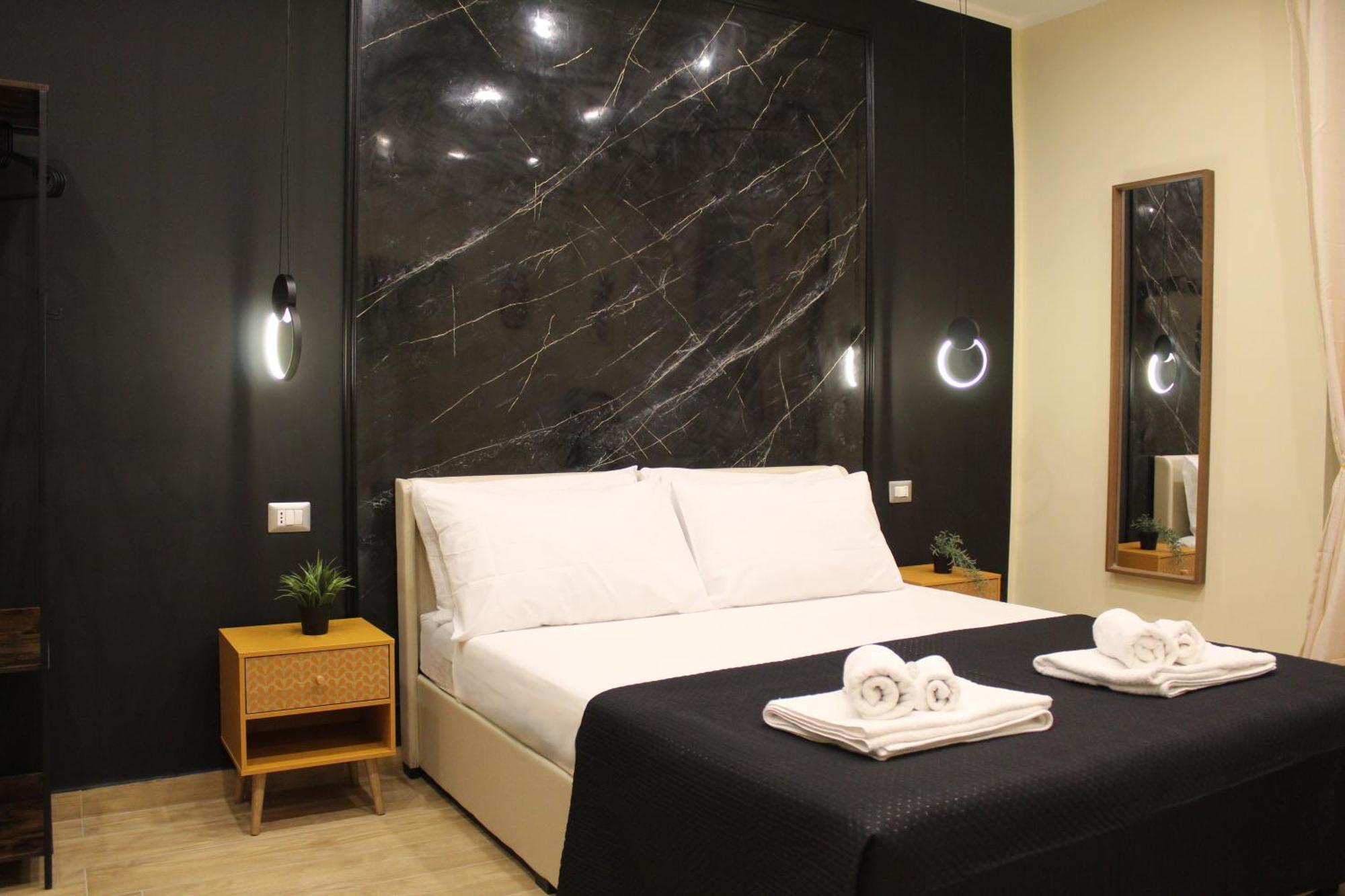 Guest house Blackwoody Contemporary - Centro Storico Via Toledo