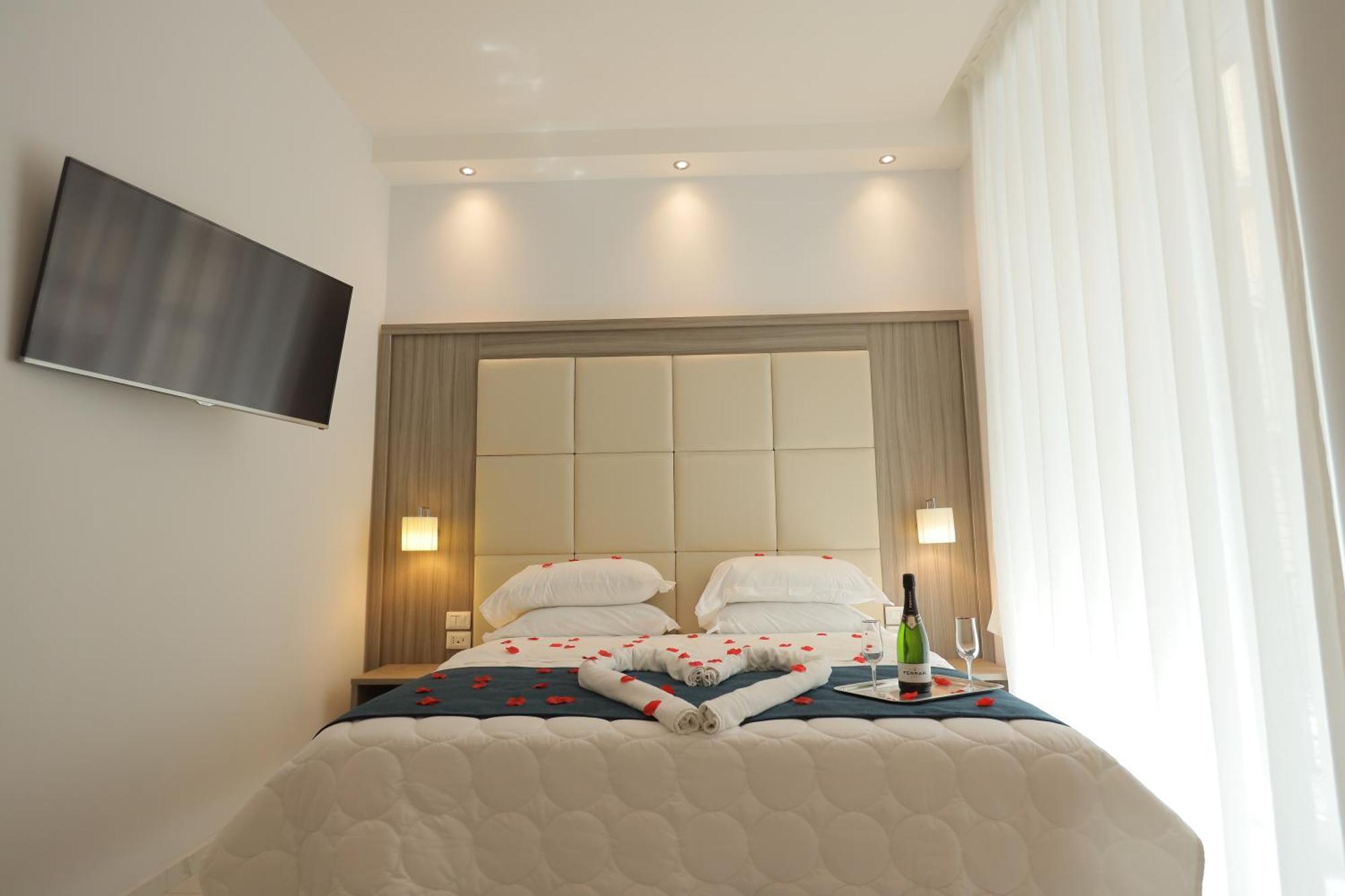 Hotel Garibaldi New Naples