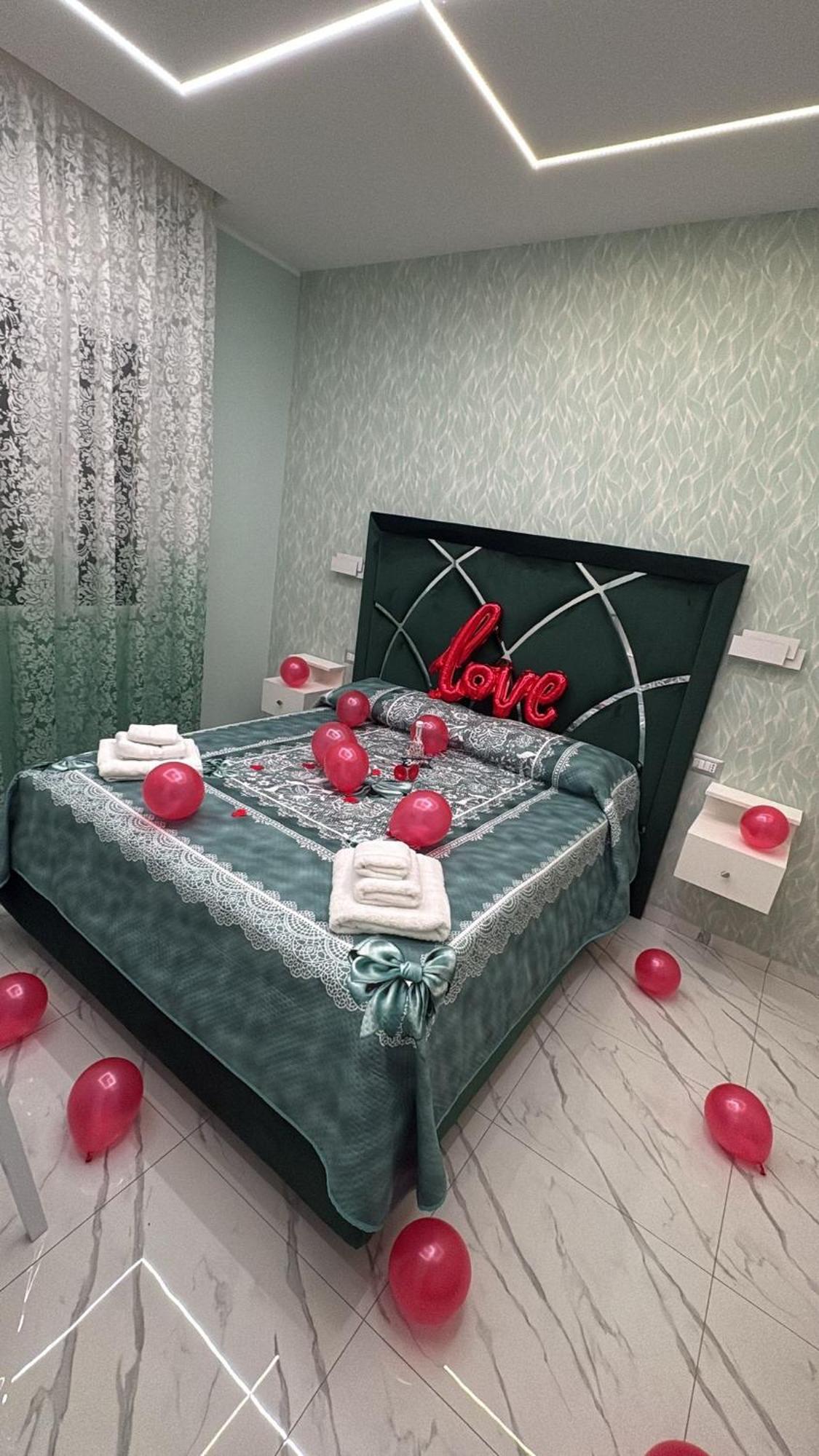 Bebsantaniellohouse1 *