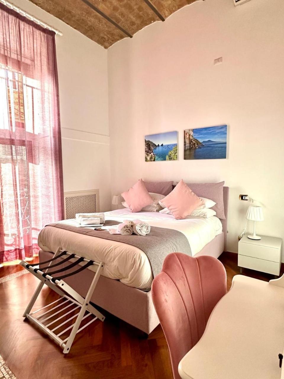 Pink Star Luxury Naples