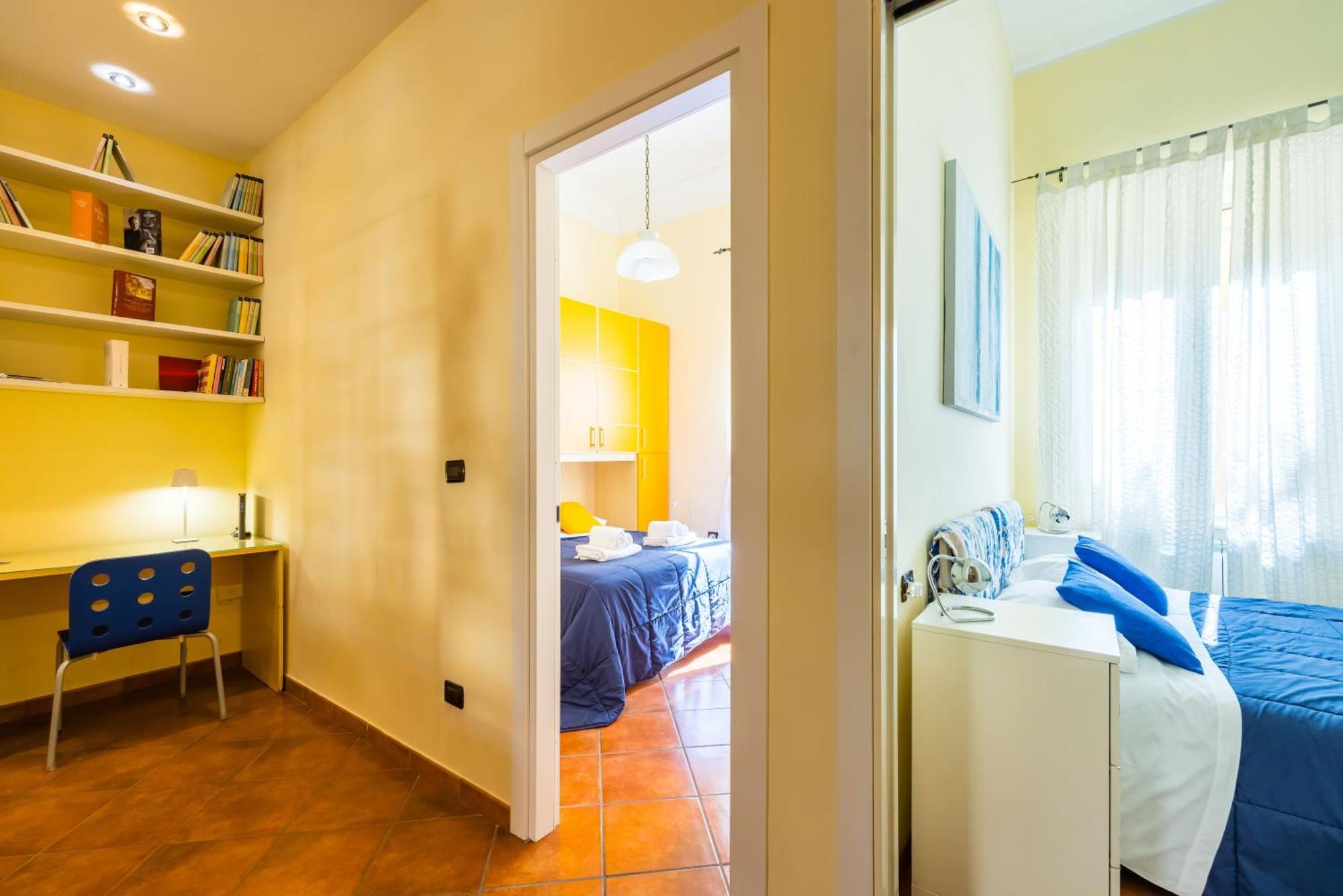 Apartment Casa Nostos Alabardieri By Napoliapartments Naples