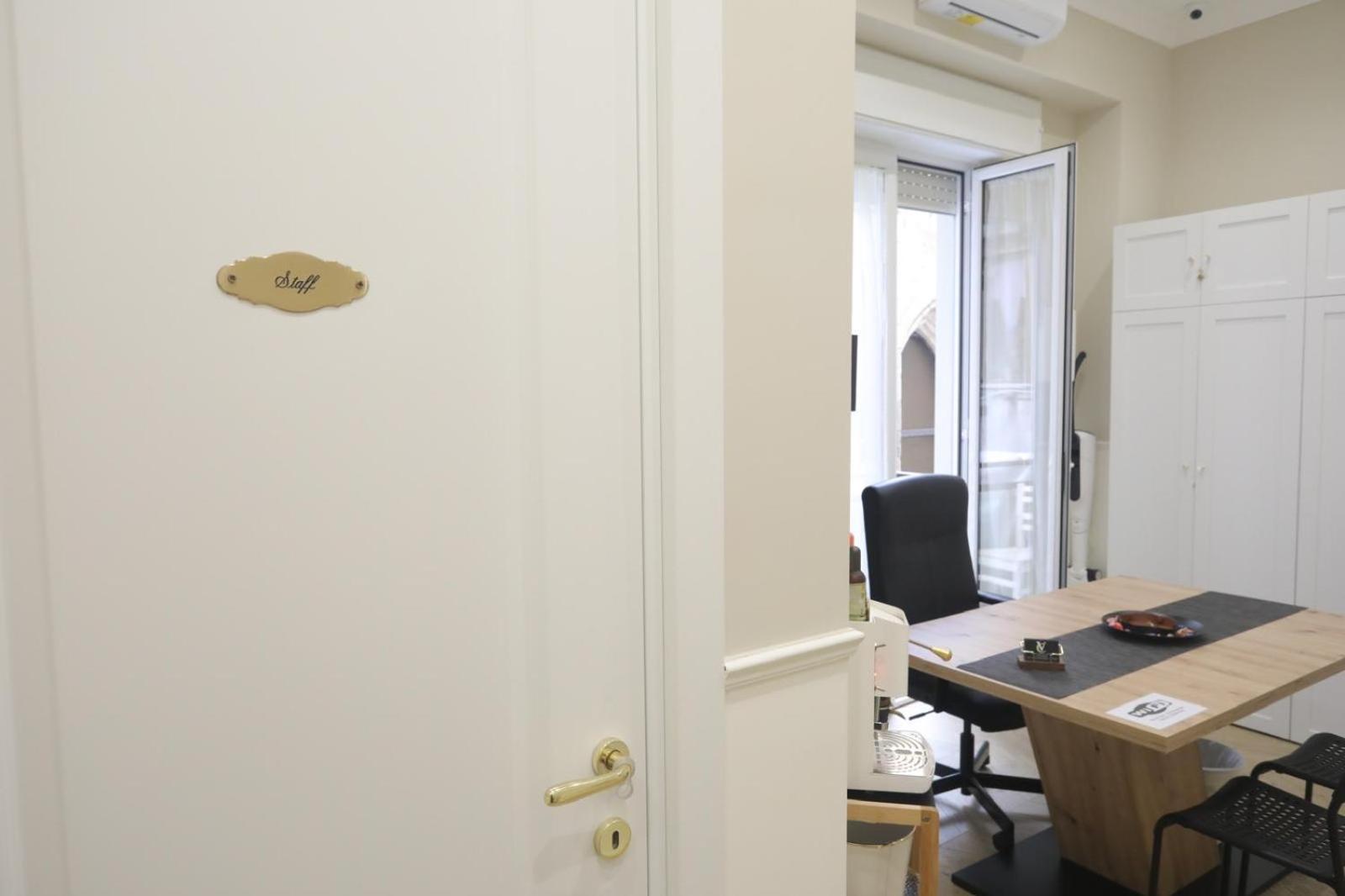 Guest house Vico Croce Suite, Spaccanapoli Naples