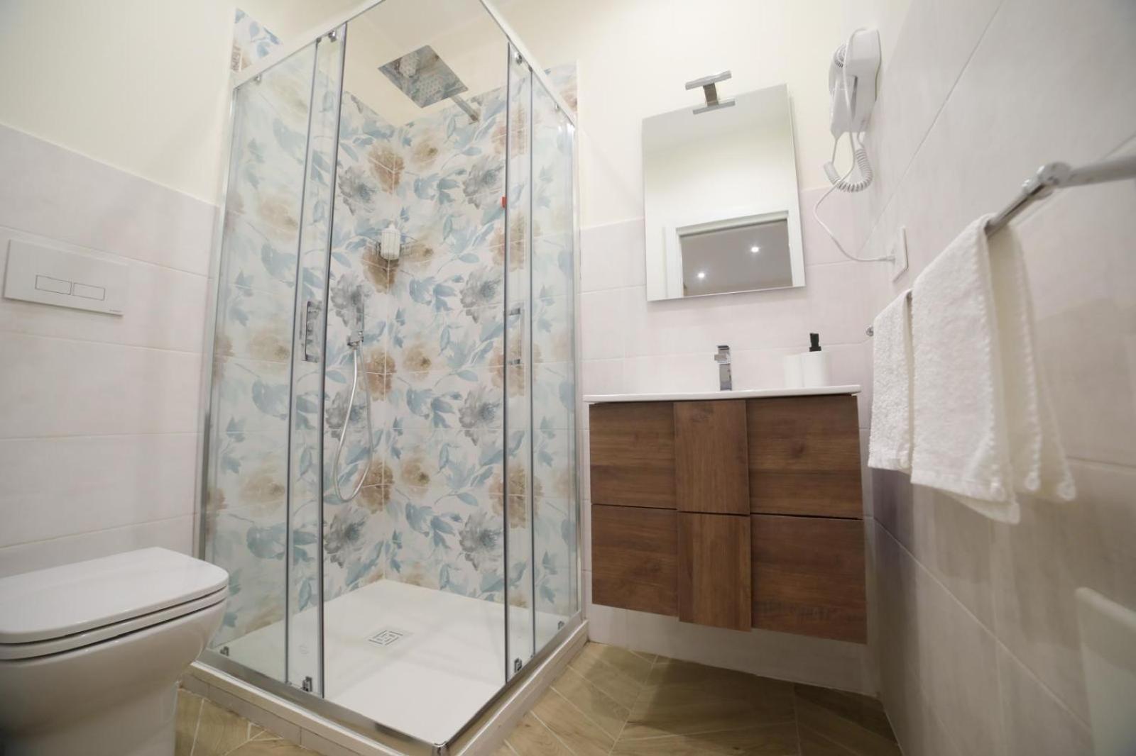 Vico Croce Suite, Spaccanapoli * Naples