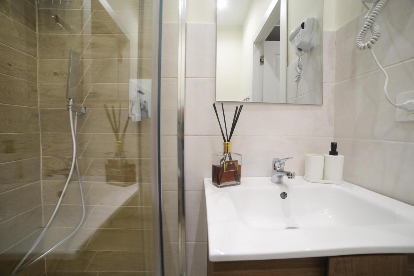 Vico Croce Suite, Spaccanapoli Guest house