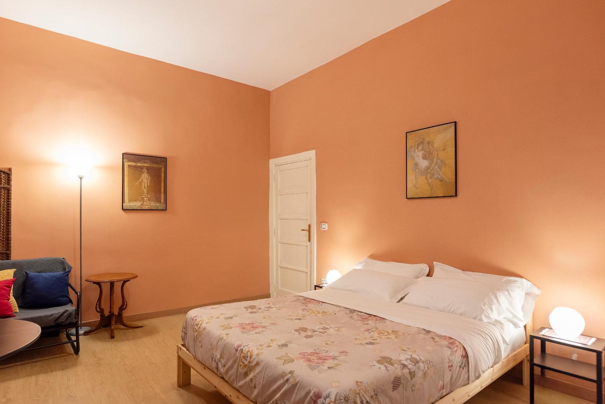 Spaccanapoli - Locazione Turistica Homestay