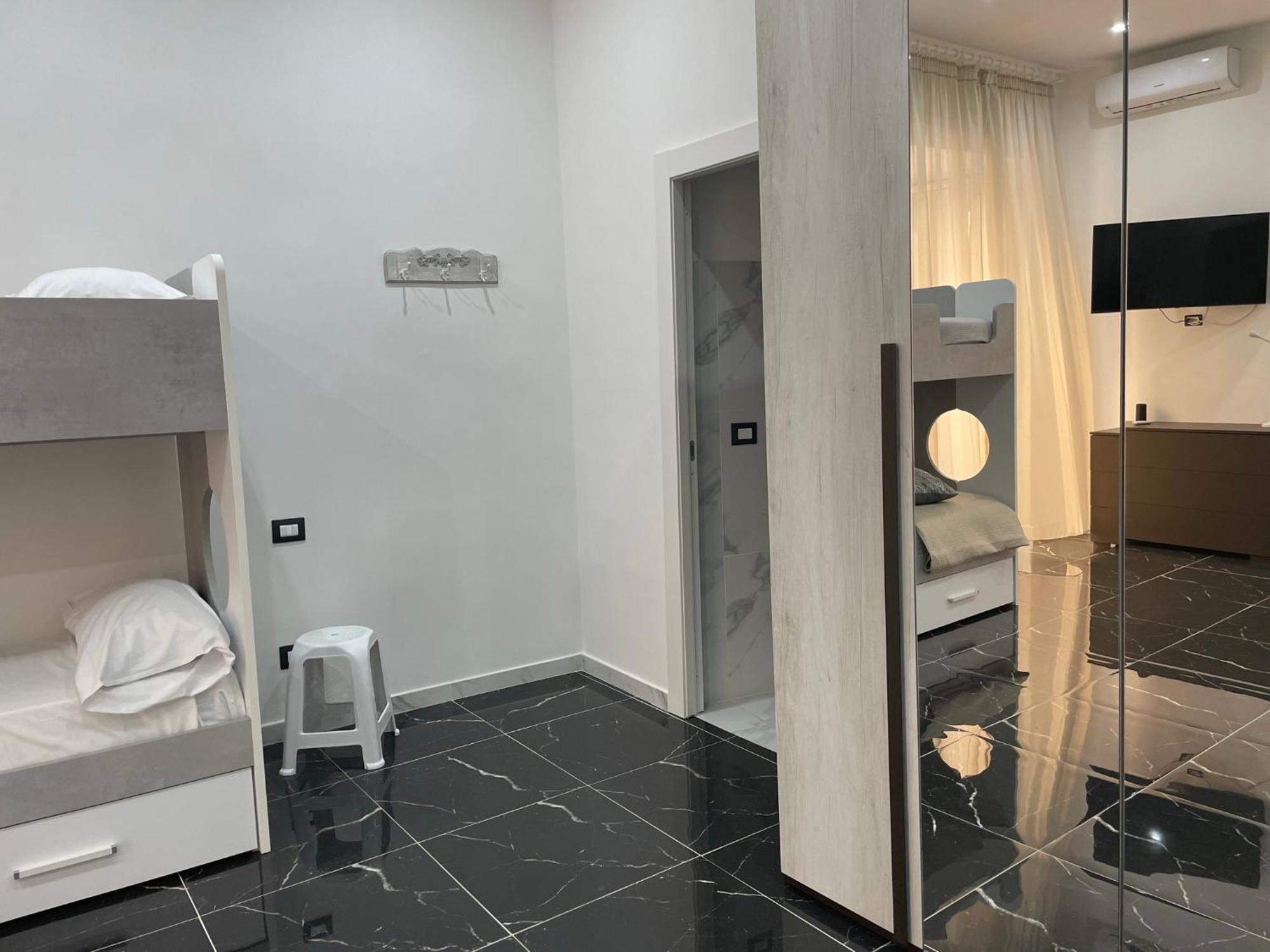 Guest house Ludben House Naples