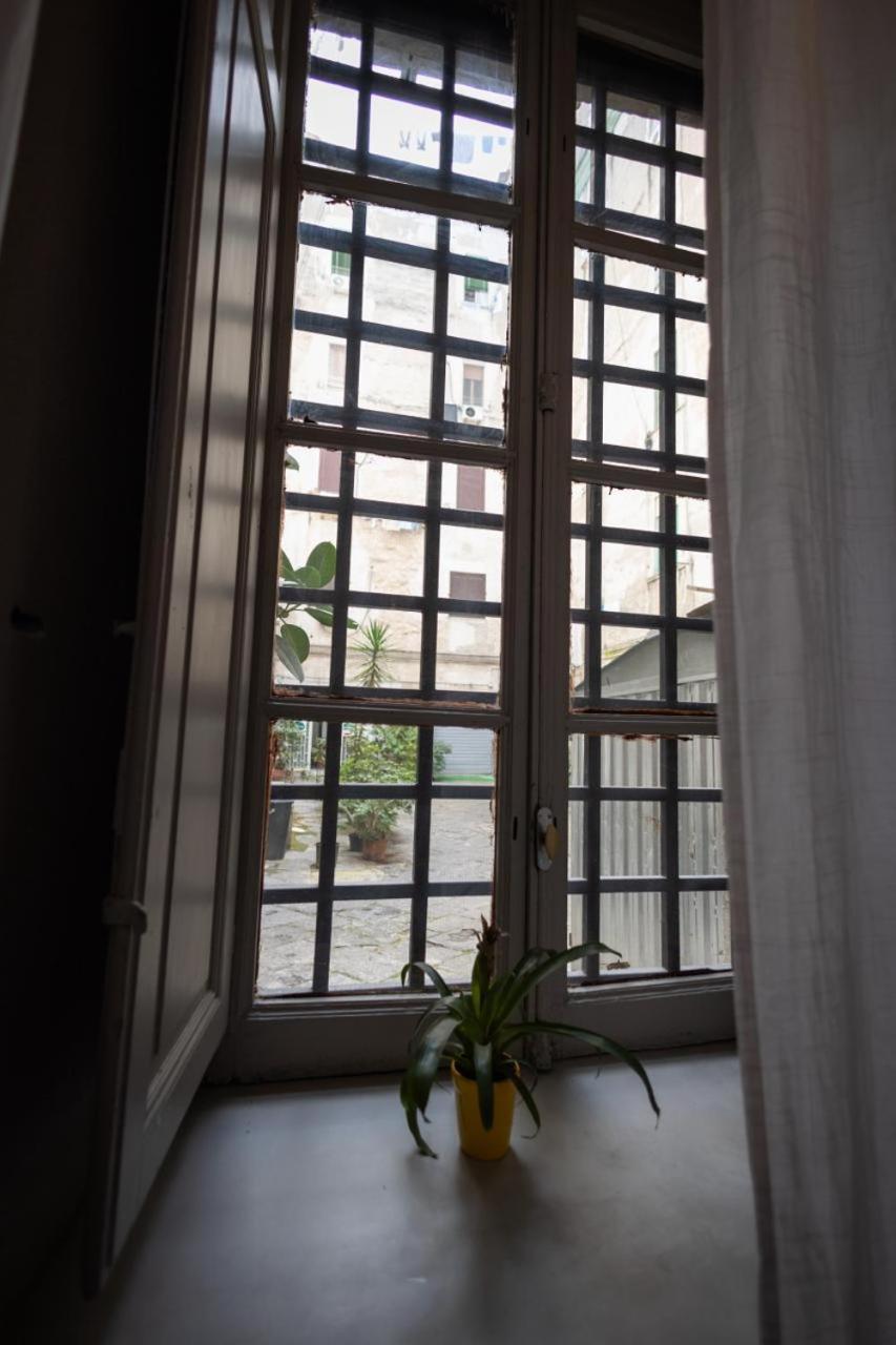 Zentral Naples