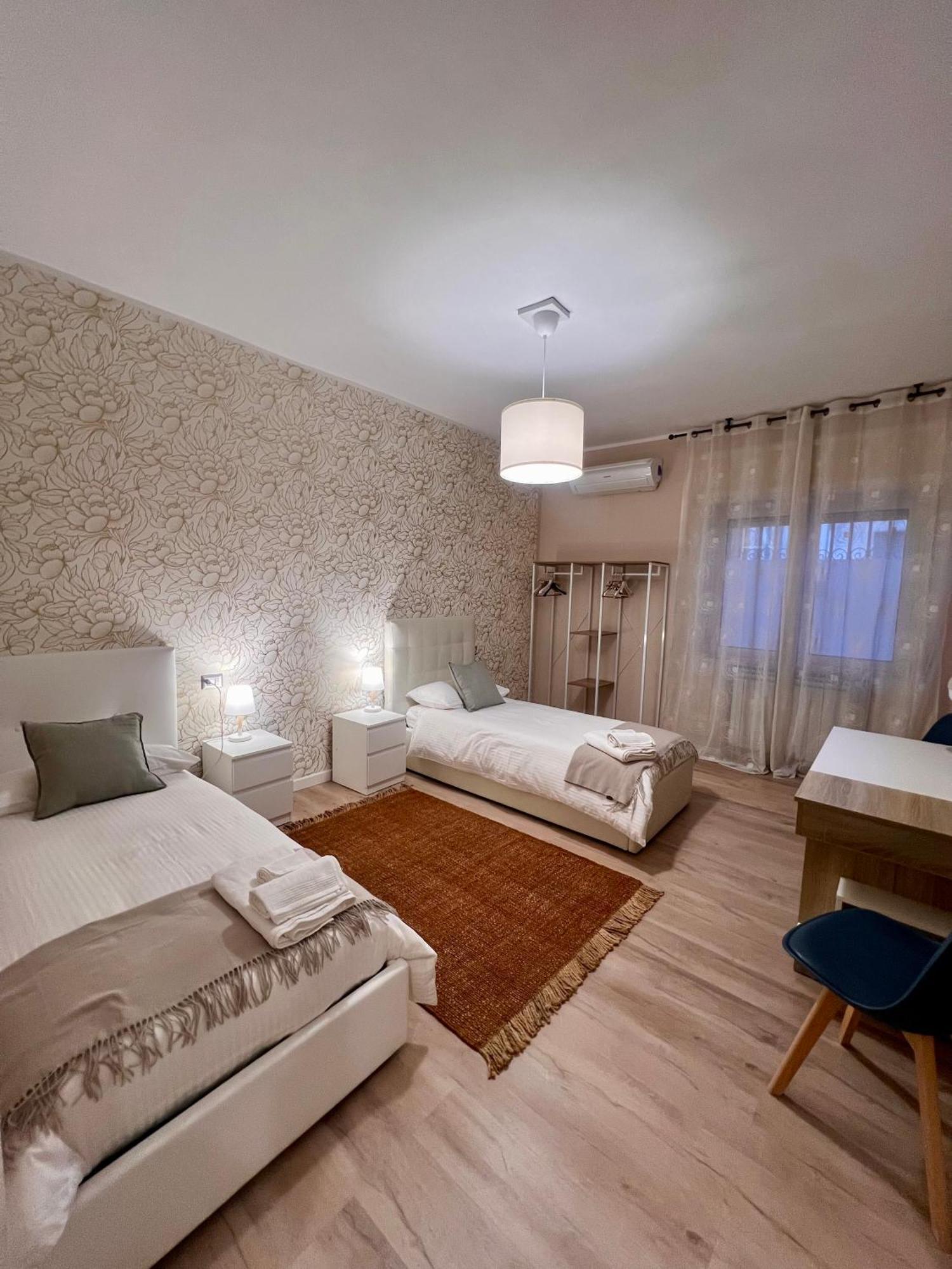 Forever In Apartment Naples
