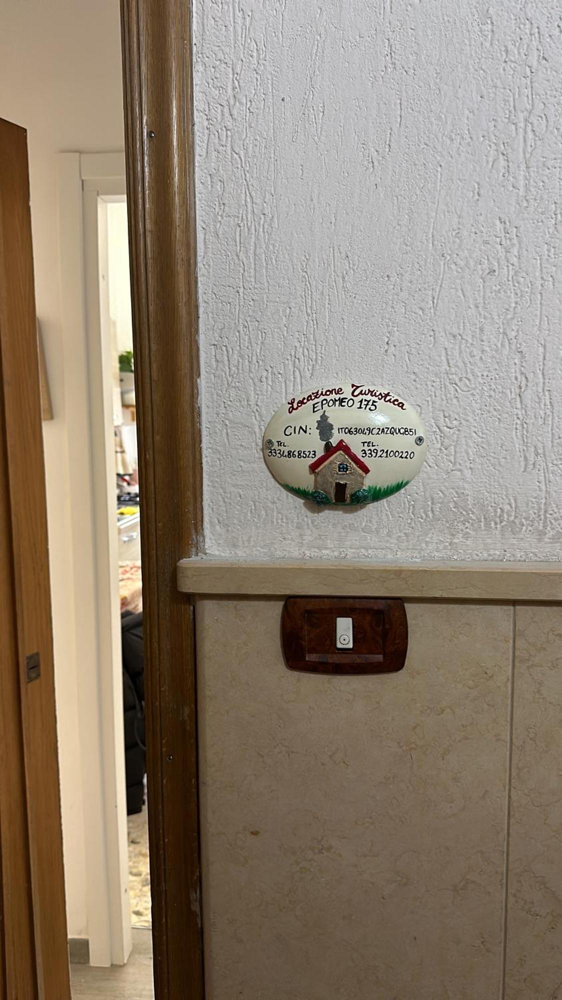 Casa Intera In Via Dell Epomeo 175 Apartment