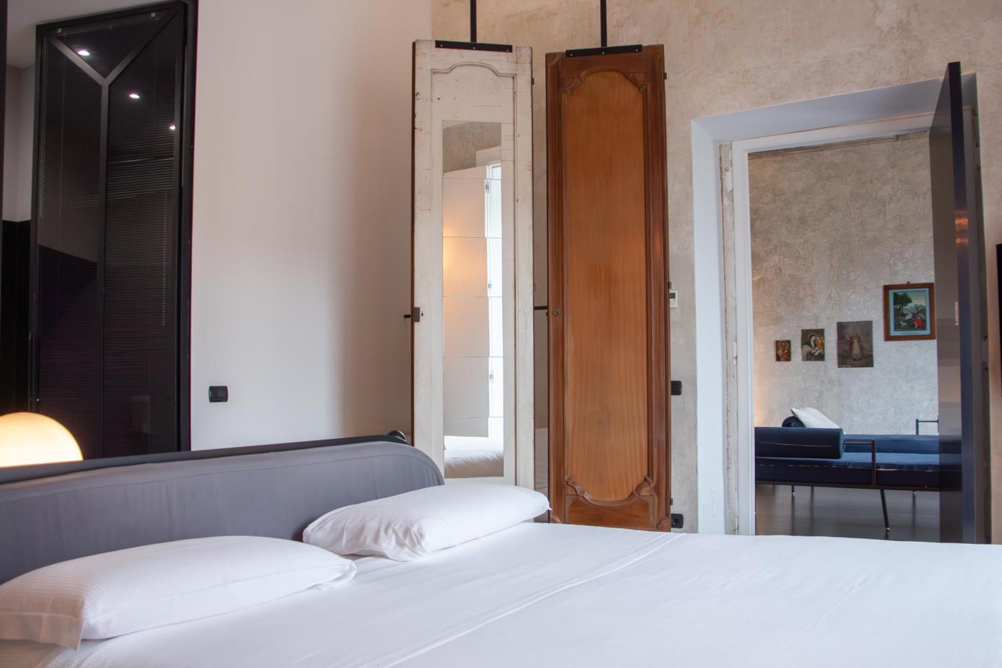 Tutt 'e Sant Luxury Guest house Naples