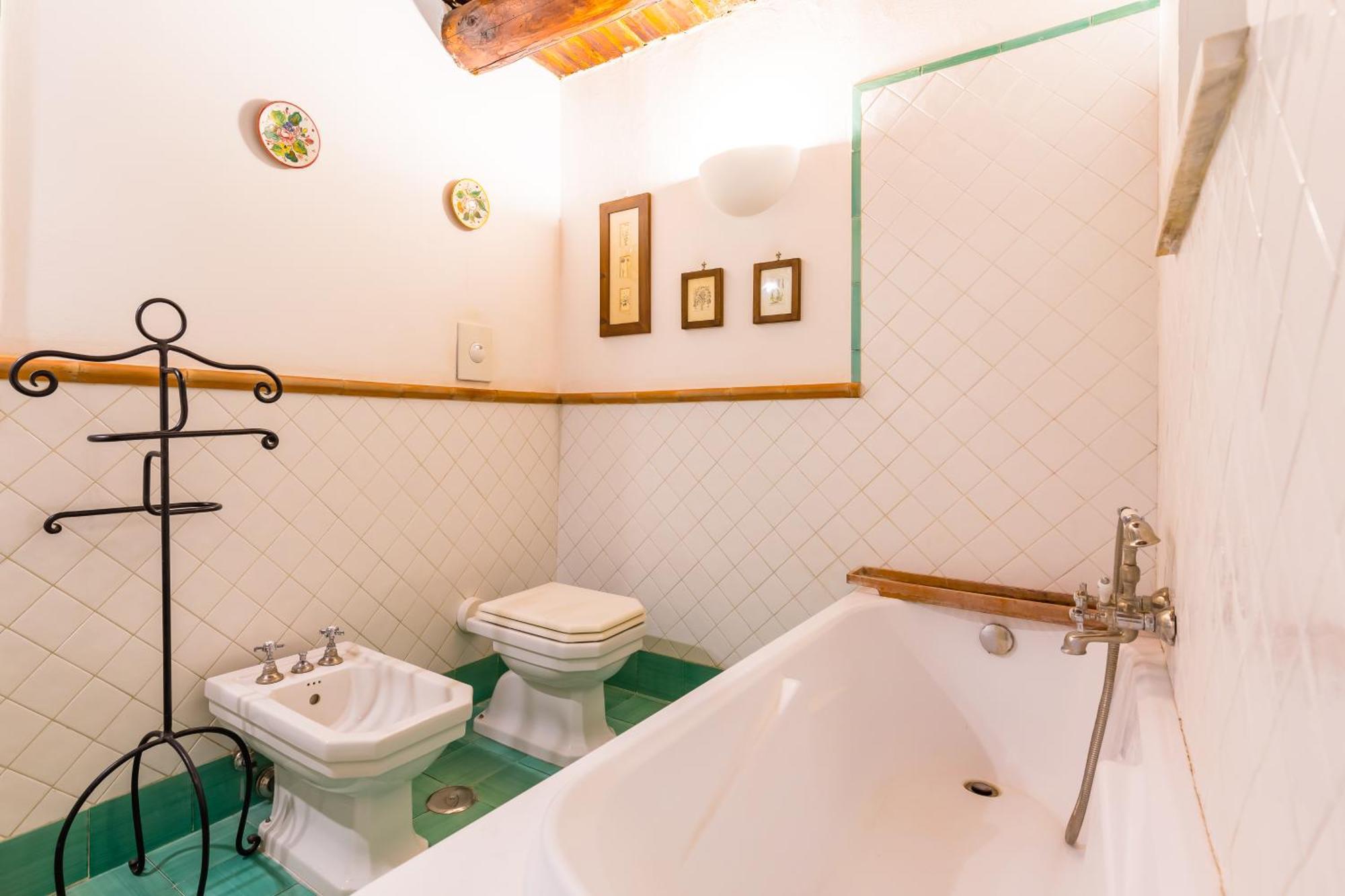 Residenza Capano Charming House By Napoliapartments